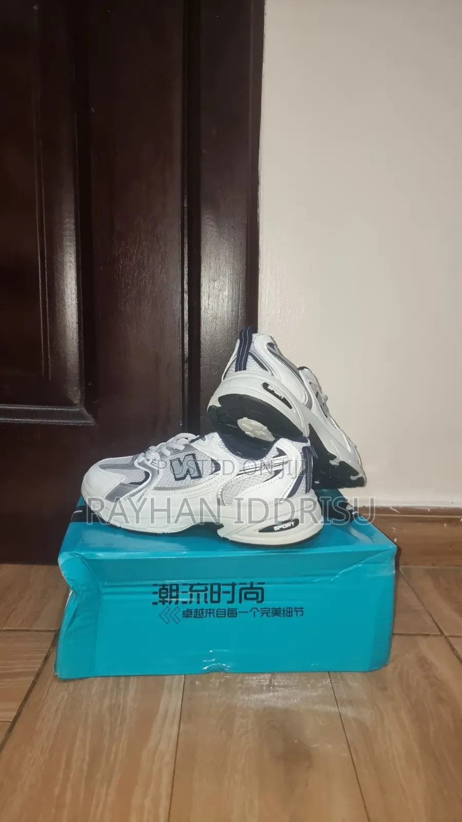 Solid Shoes