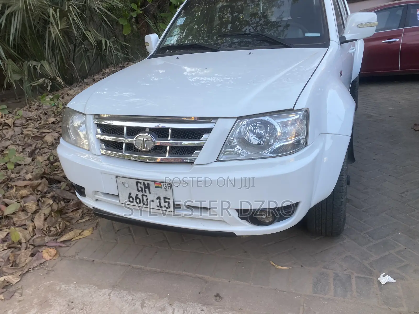 Tata Xenon 2014 White