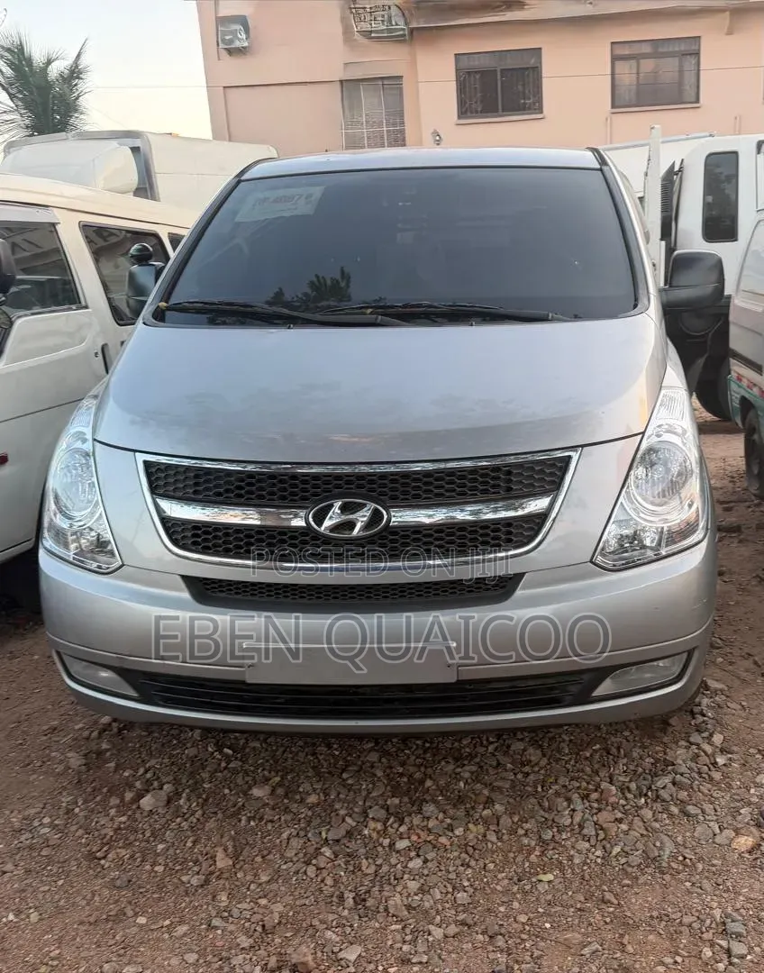 Hyundai Starex 2016 Grey