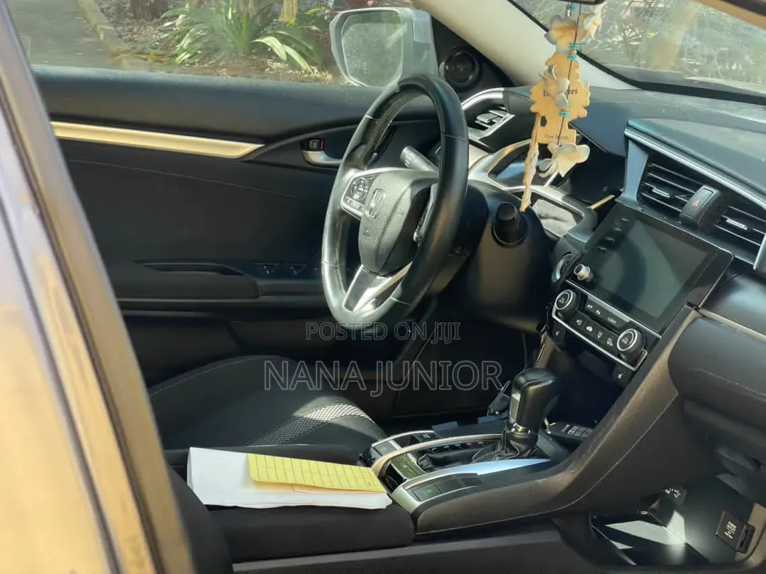 Honda Civic EX Sedan 2020 Gray