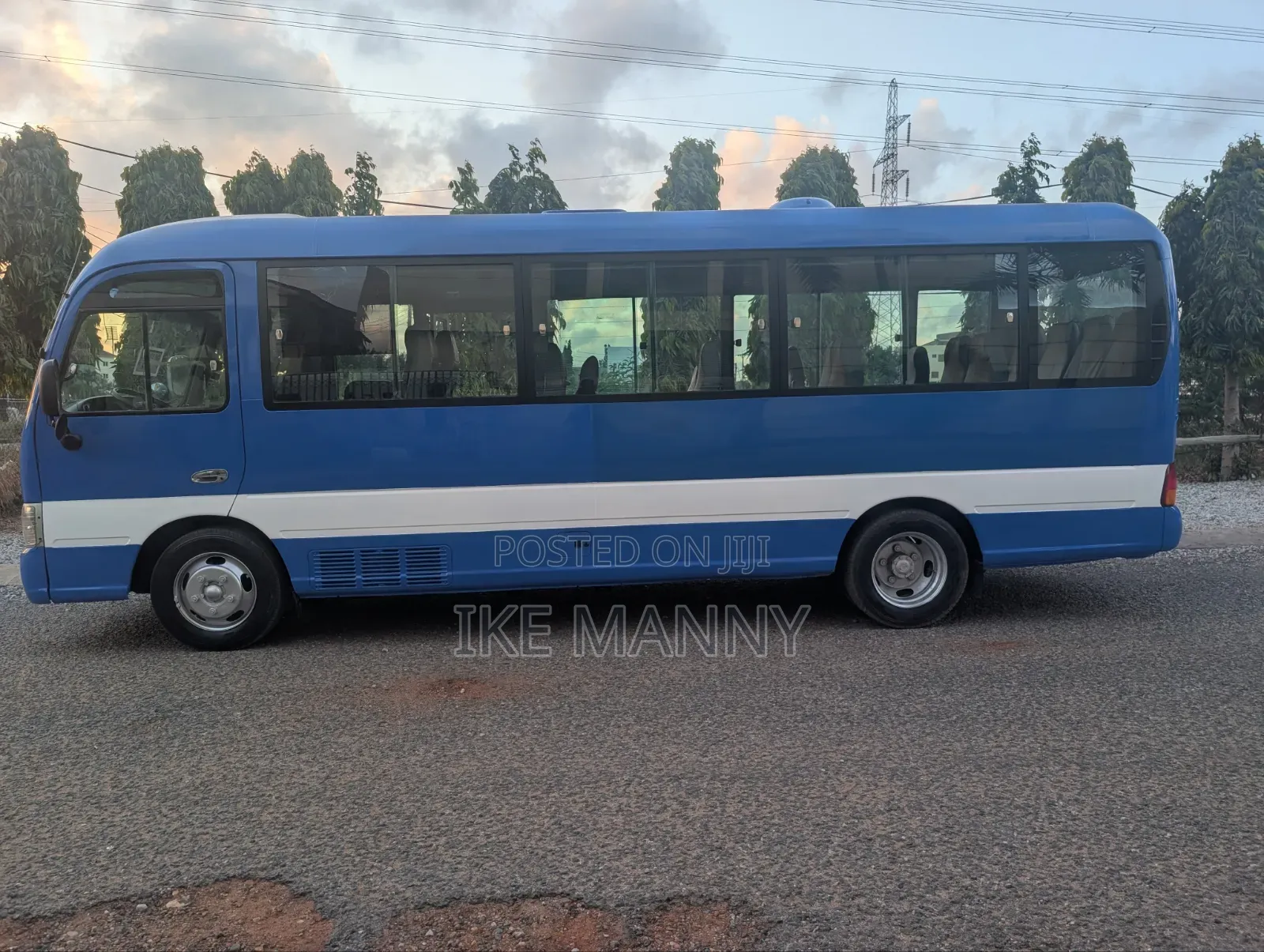 Hyundai County 2016 Blue