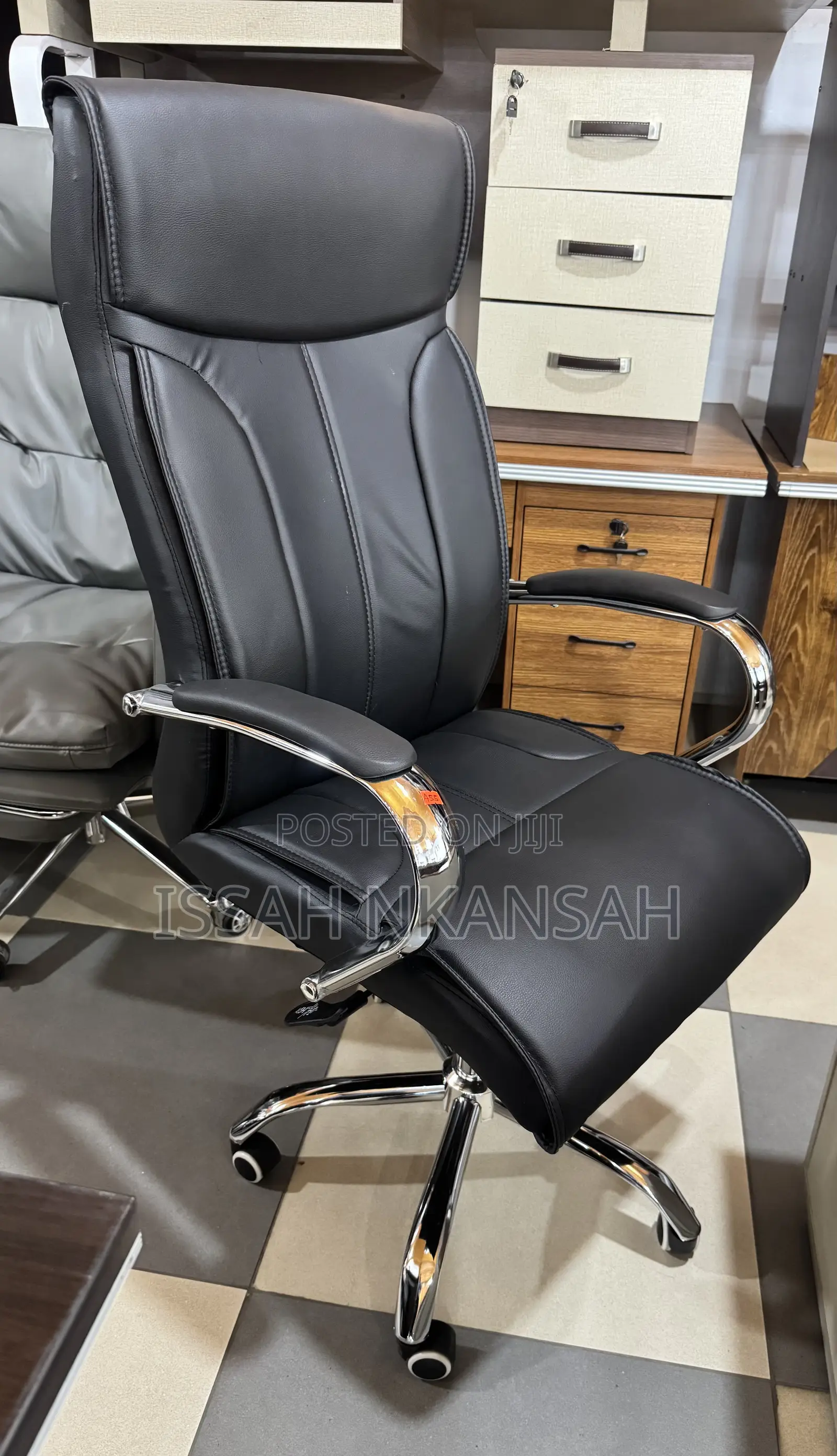 EXECUTIVE Black Leather Office Chair