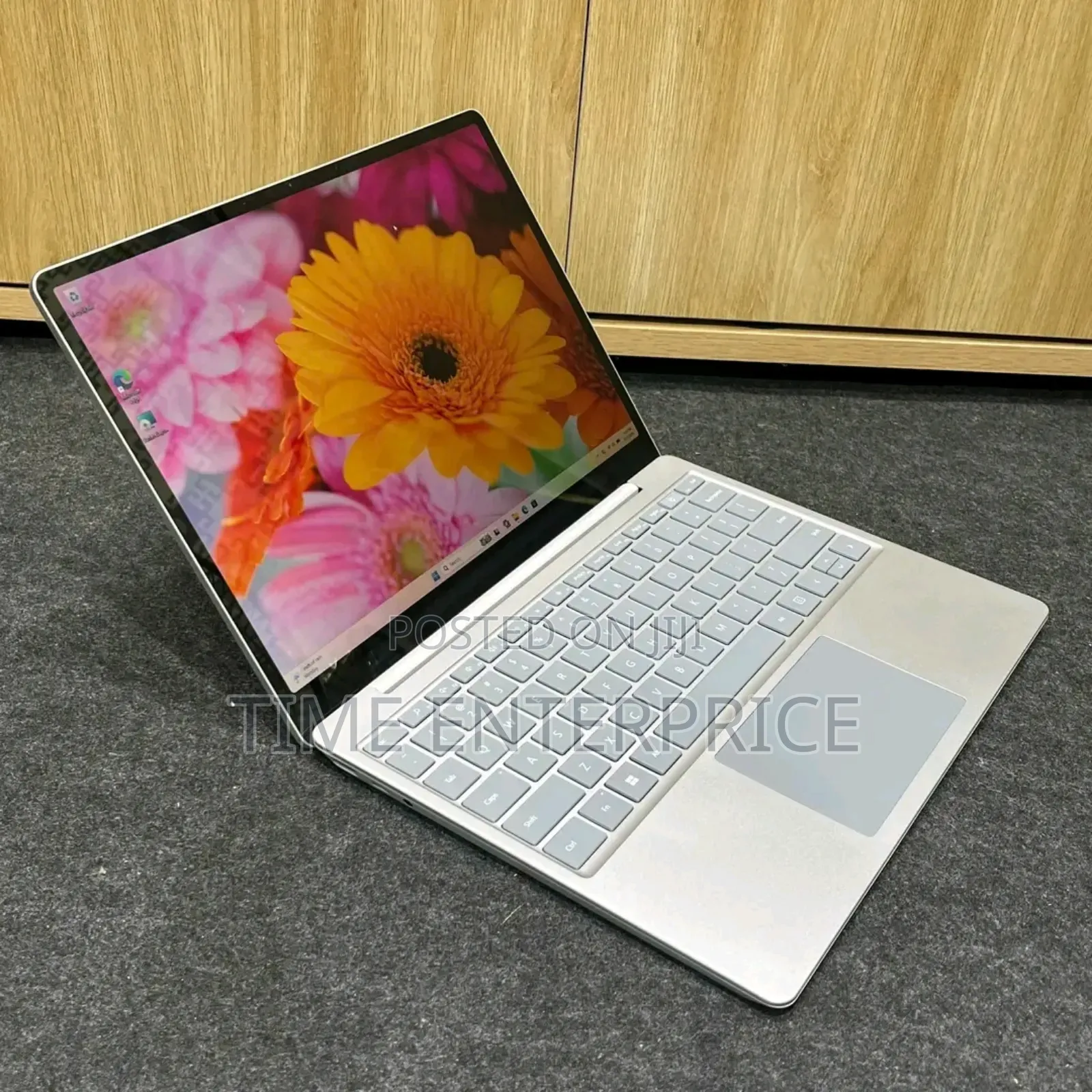 Laptop Microsoft Surface Laptop 8GB Intel Core i5 SSD 256GB