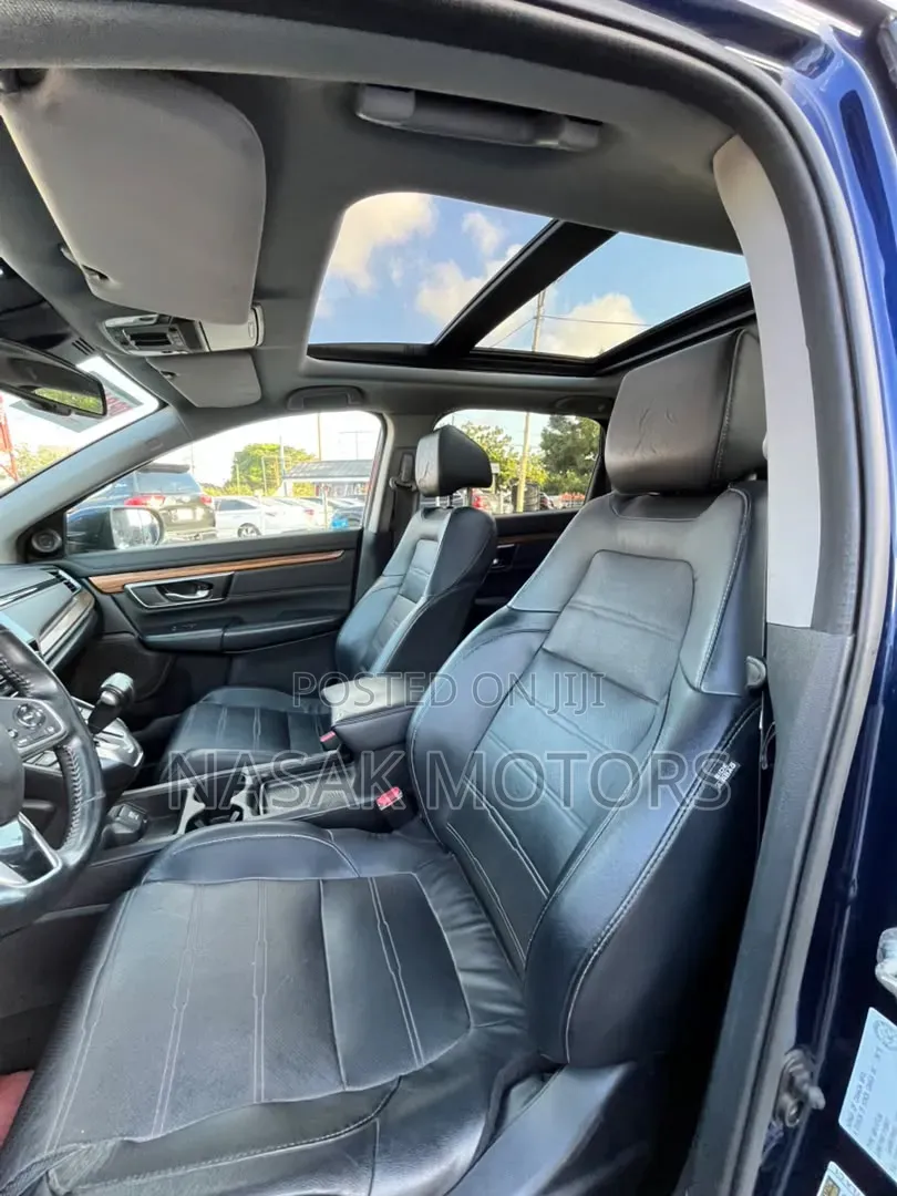 Honda CR-V Touring AWD 2019 Blue