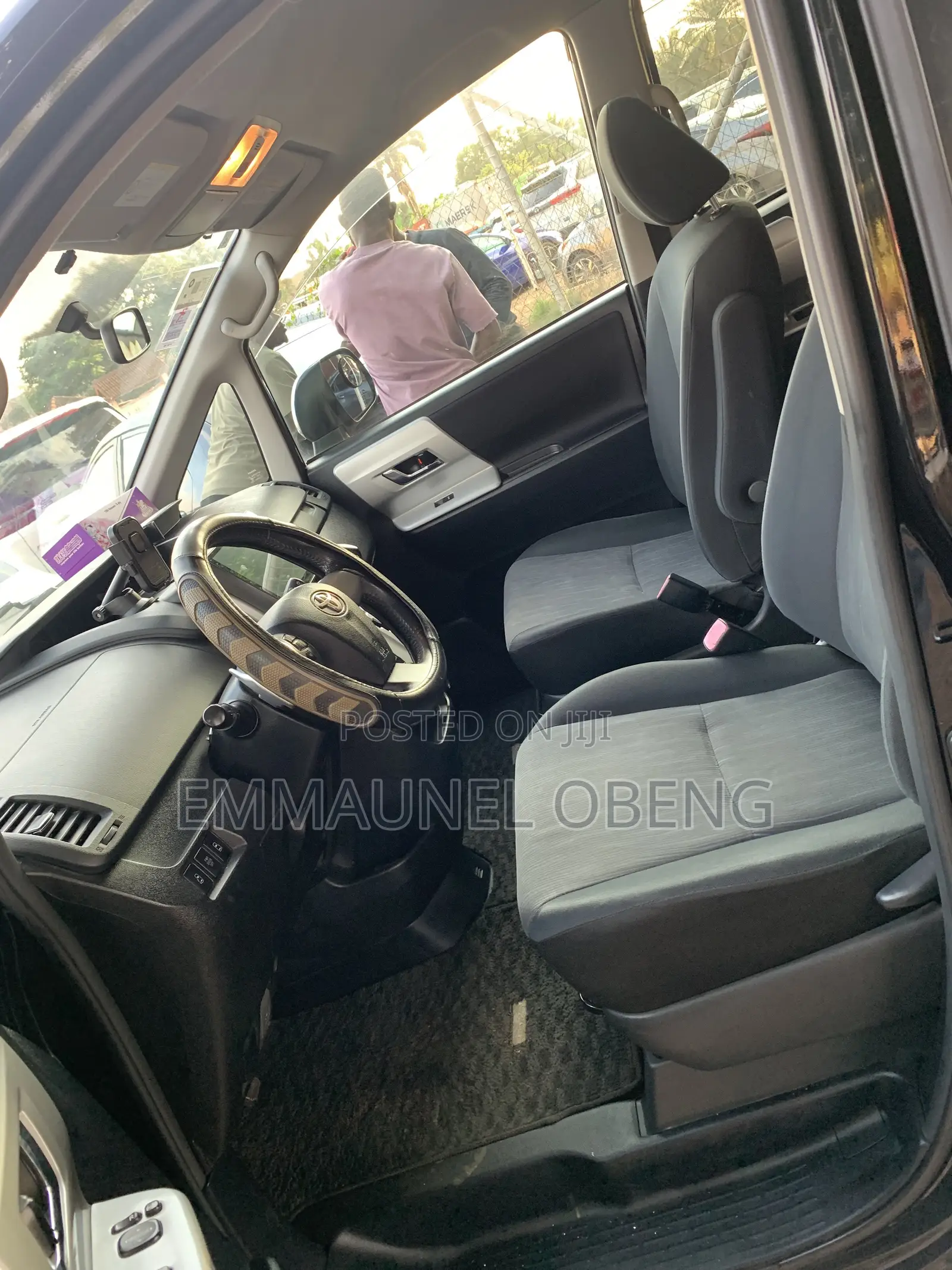 Toyota Voxy 2011 Black