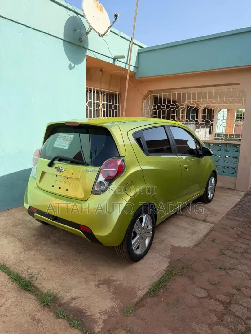 Chevrolet Spark 2015 Green