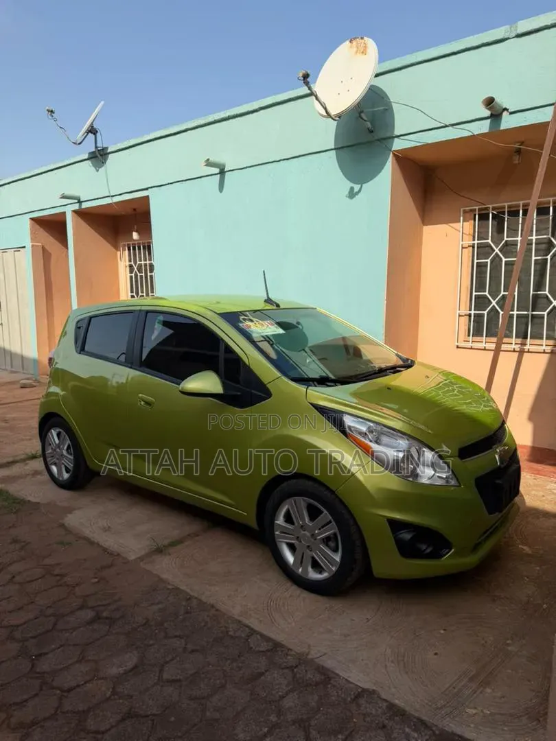 Chevrolet Spark 2015 Green
