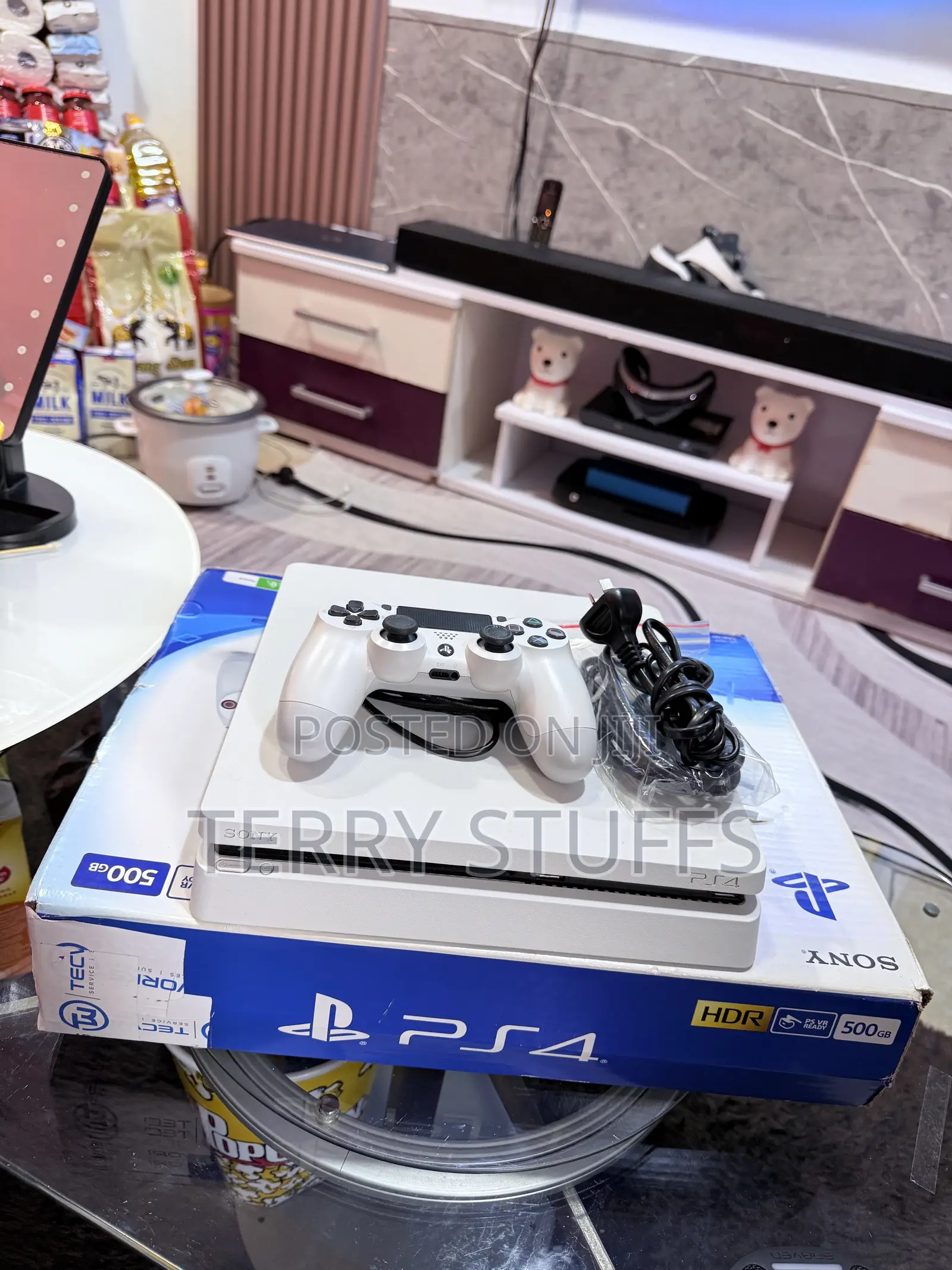 PlayStation 4 Slim
