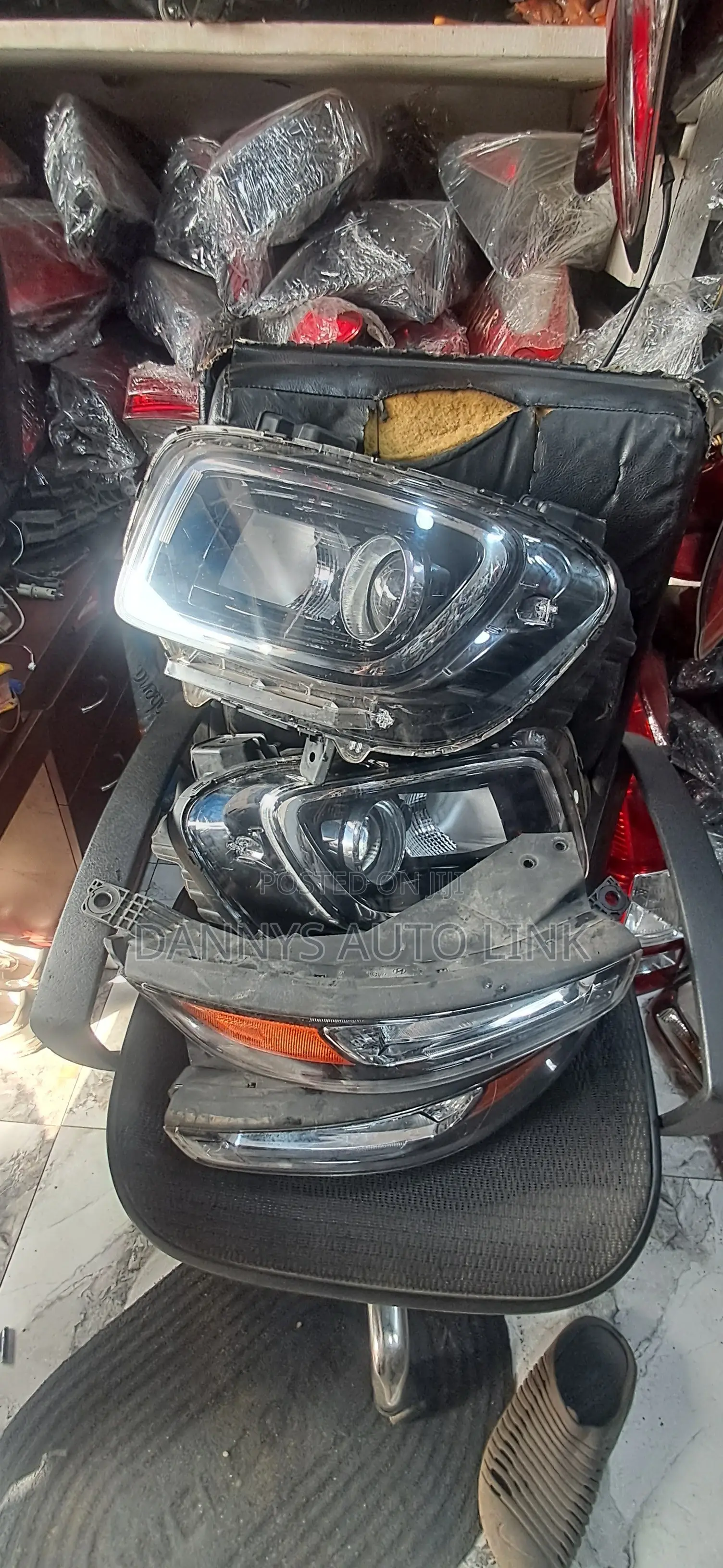 Hyundai Venue 2017 2018 Headlight