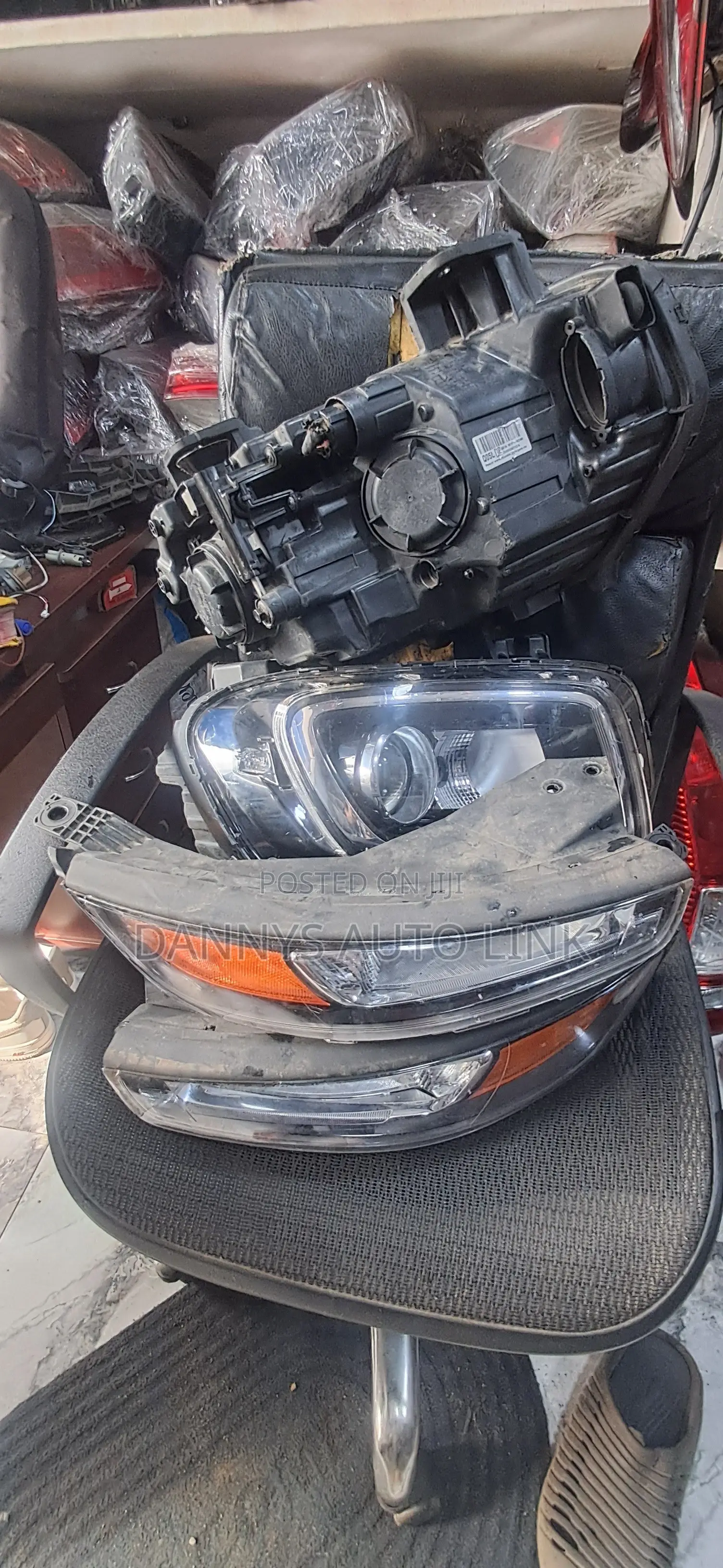 Hyundai Venue 2017 2018 Headlight