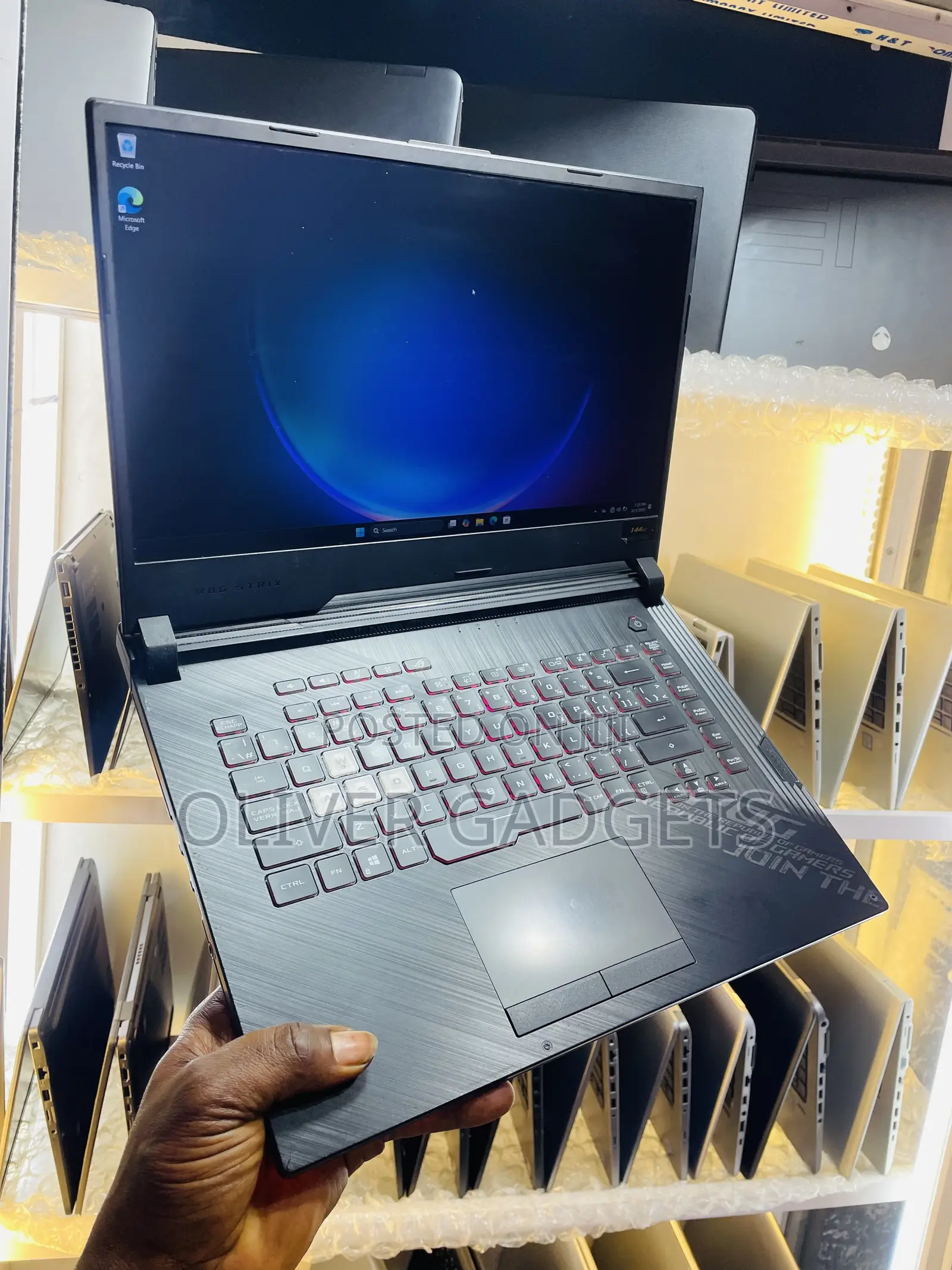 Laptop Asus ROG Strix G15 G512 16GB Intel Core i5 SSD 512GB