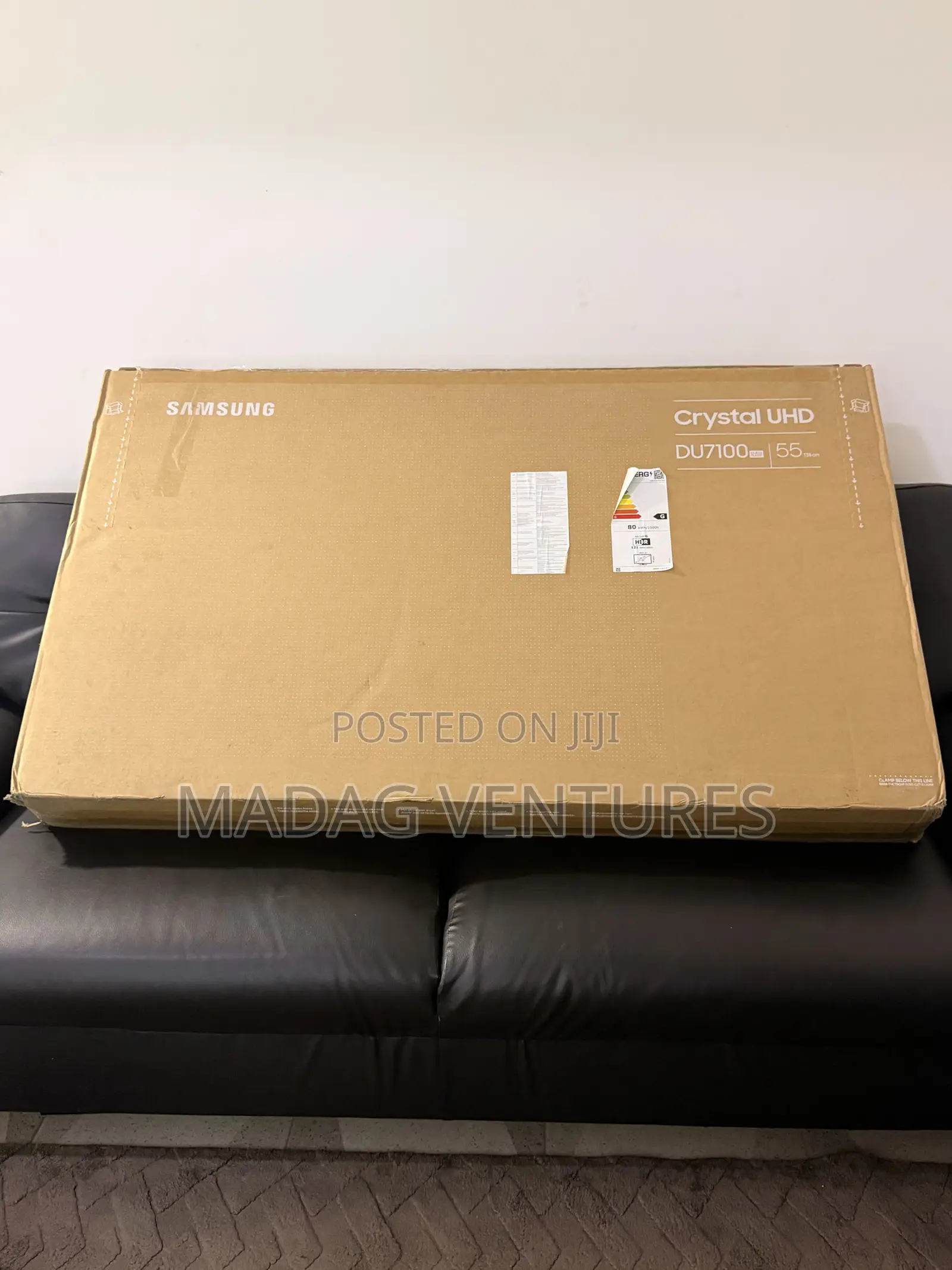 Samsung 55" Crystal UHD DU7100 — 2024 Model.