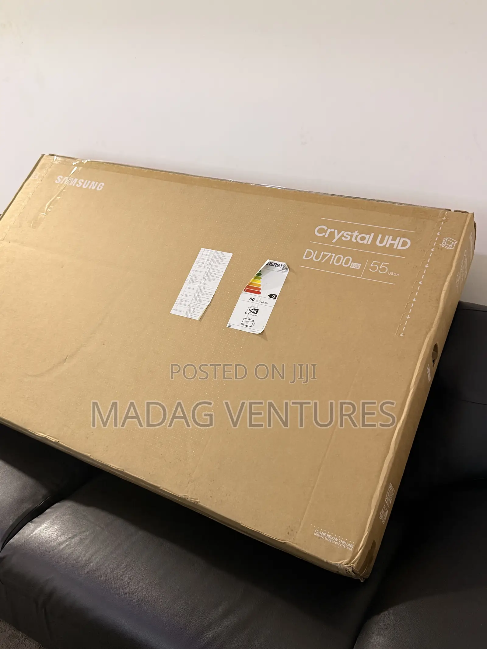 Samsung 55" Crystal UHD DU7100 — 2024 Model.