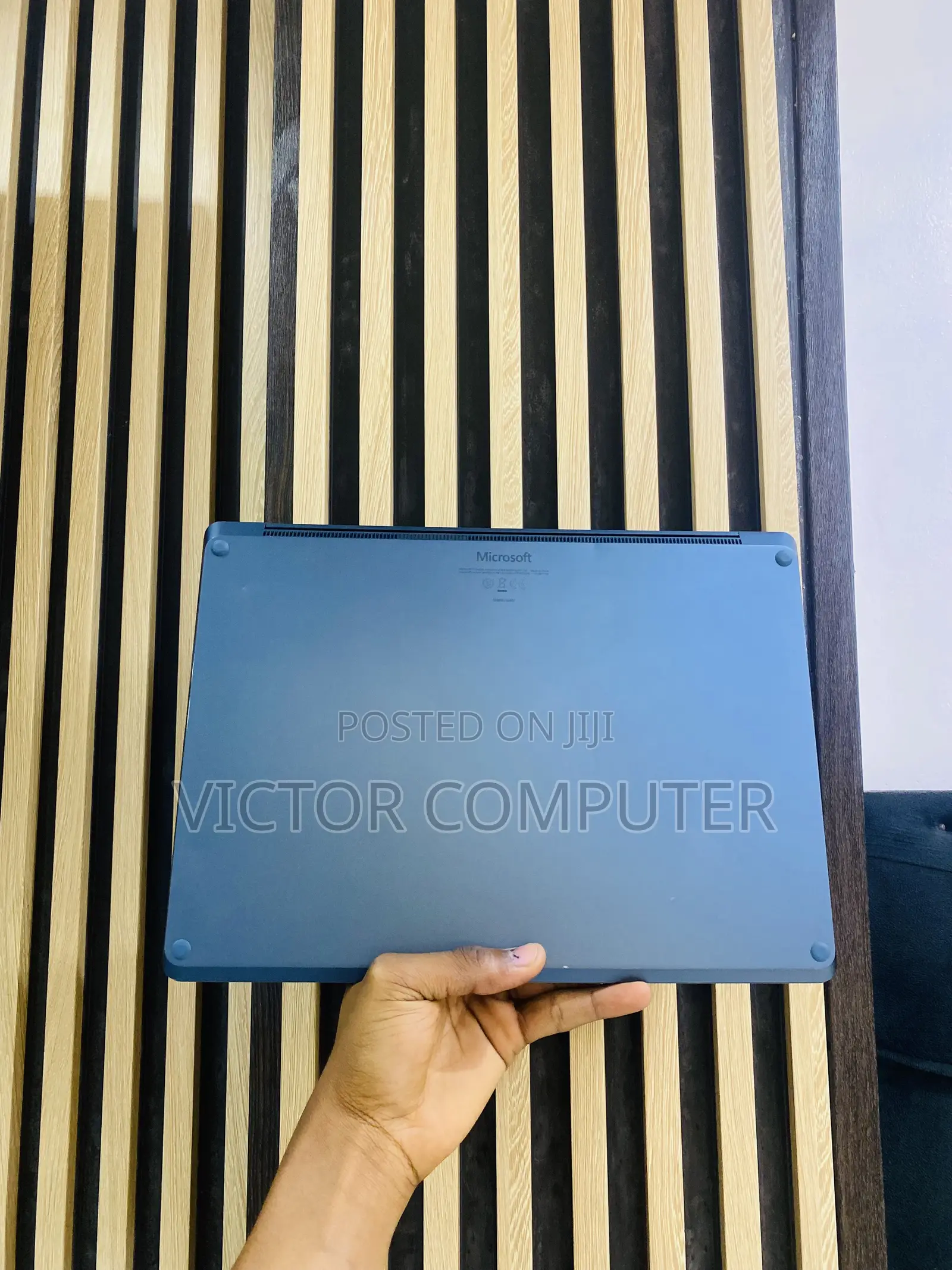 Laptop Microsoft Surface Laptop 8GB Intel Core i5 SSD 256GB