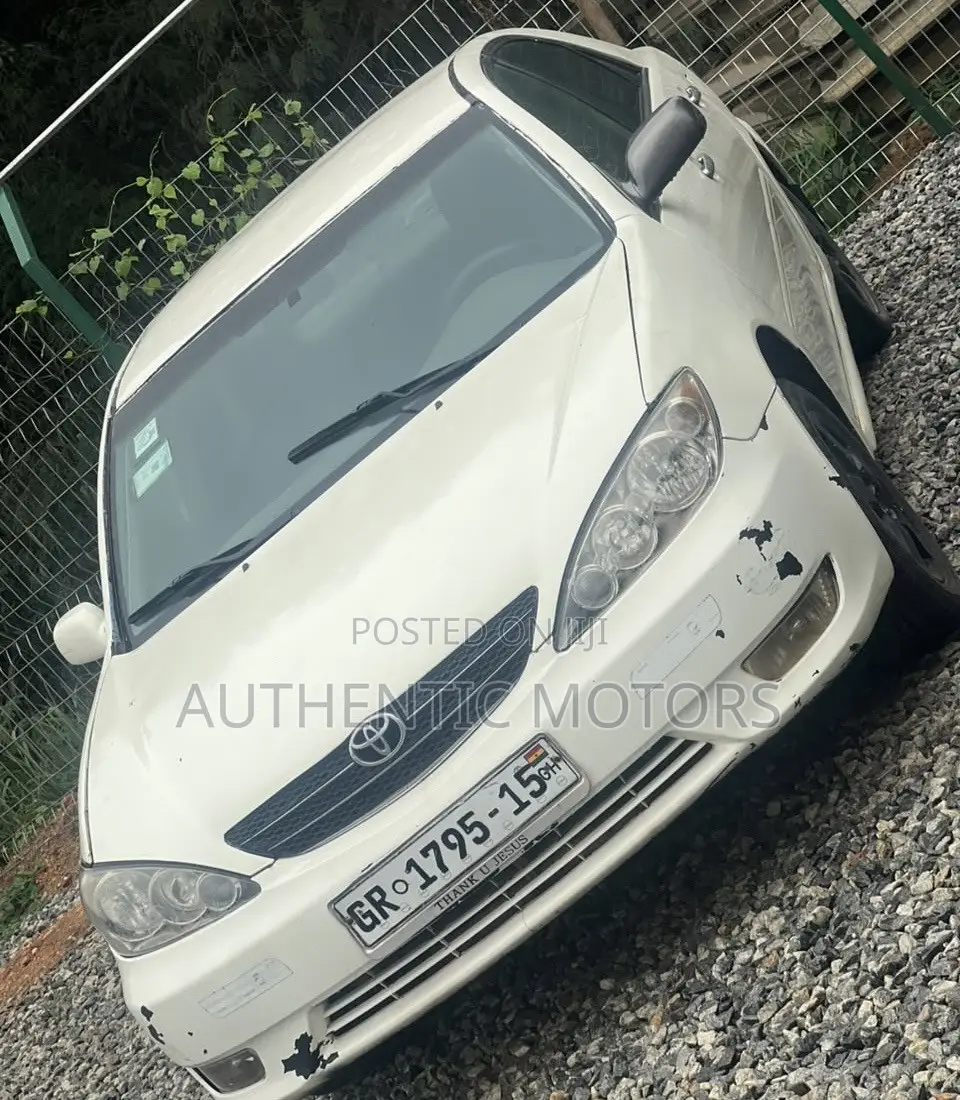 Toyota Camry 2004 Off white