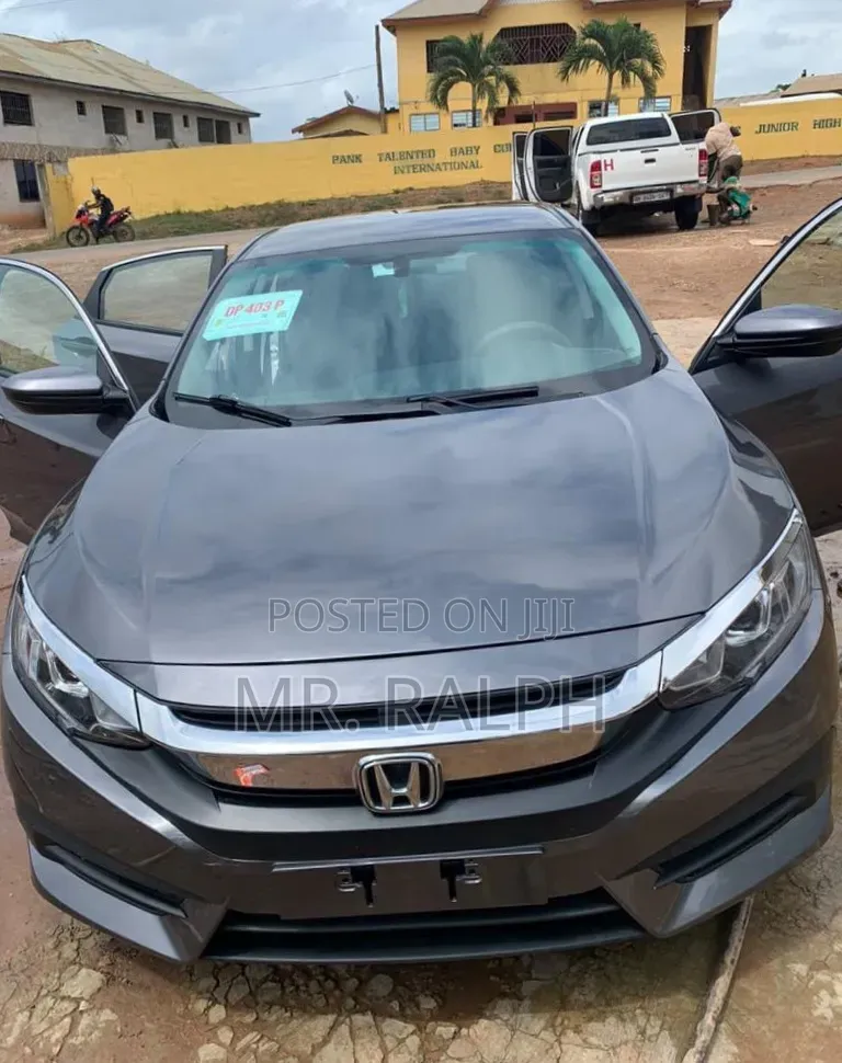 Honda Civic LX 4dr Sedan (2.0L 4cyl) 2016 Gray