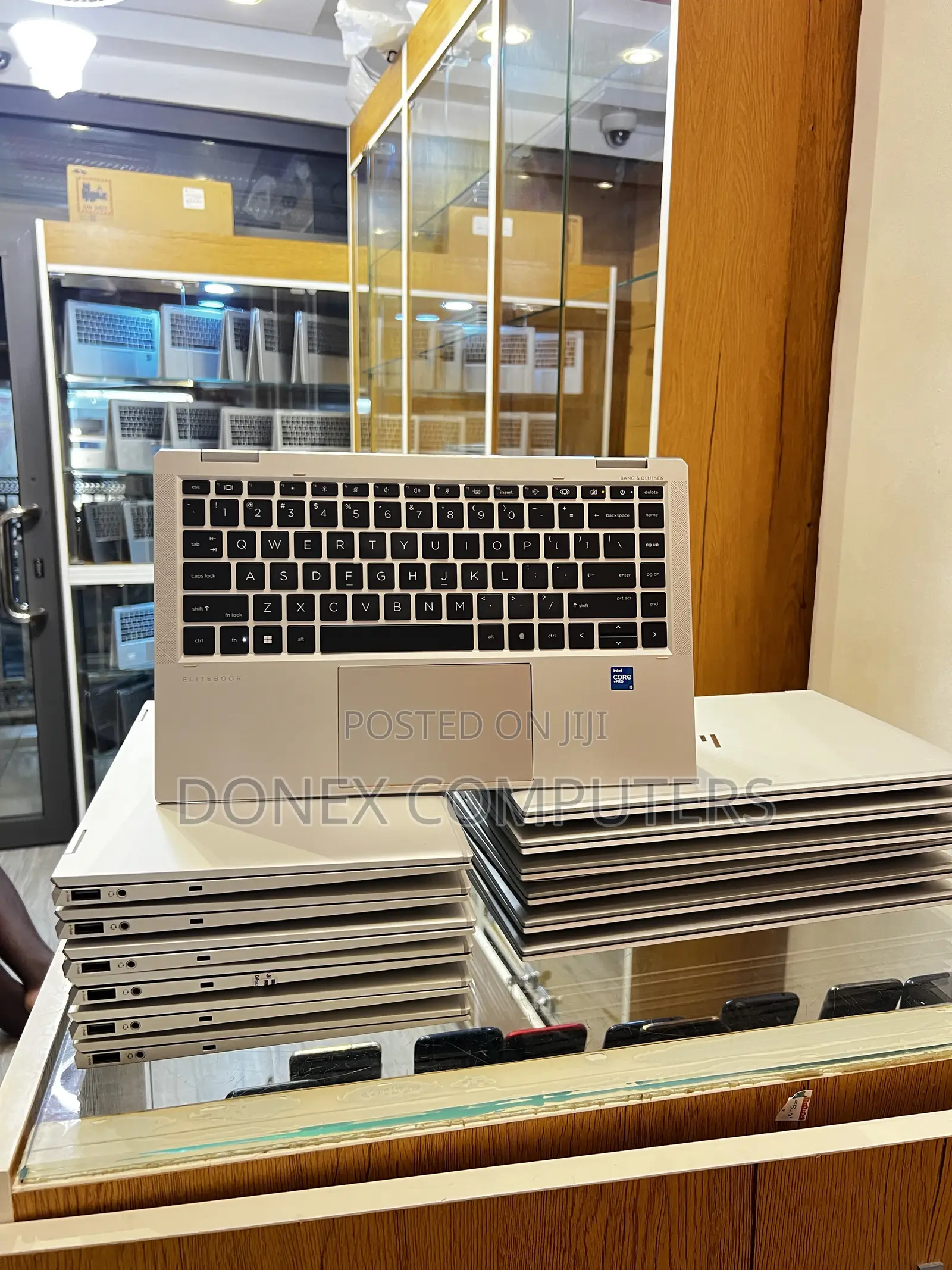Laptop HP EliteBook 1040 G8 16GB Intel Core i5 SSD 512GB