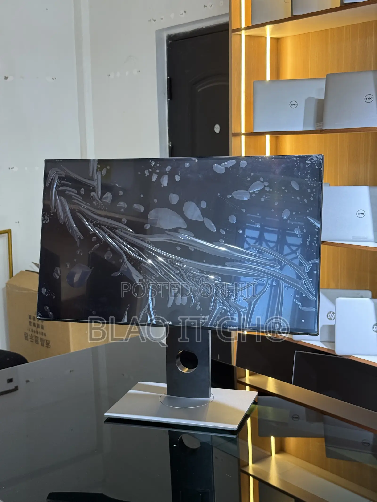 Dell 27 Inches 2K Resolution