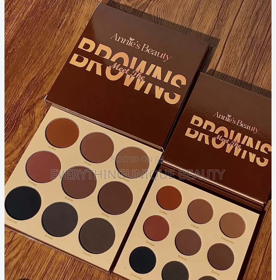 Anies Eyeshadow Palette