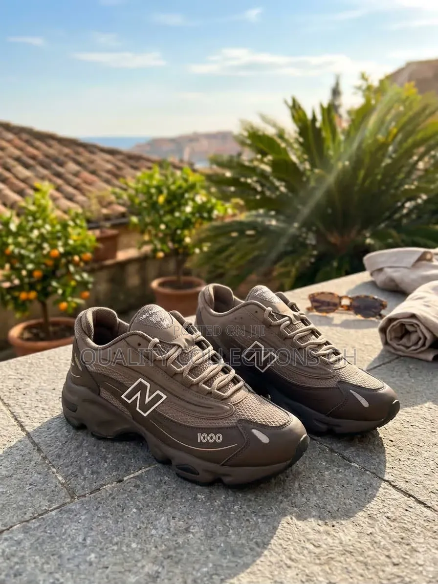 New Balance 1000 in Colours