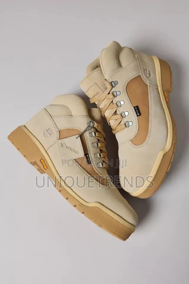 TIMBERLAND Men's Suede Field Boots (Beige)
