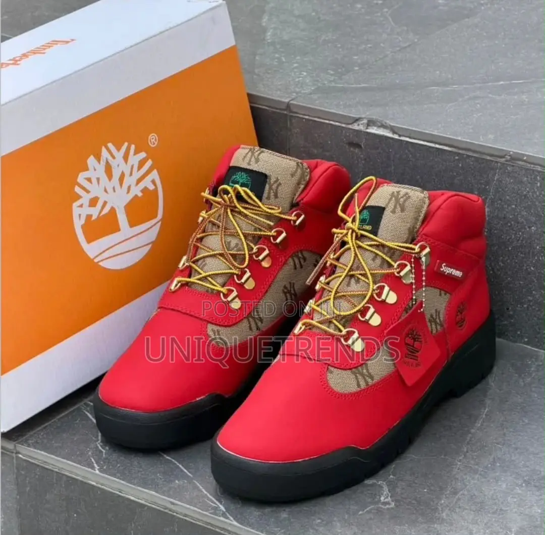 TIMBERLAND X Supreme X New York Yankees Field Boot (Red)