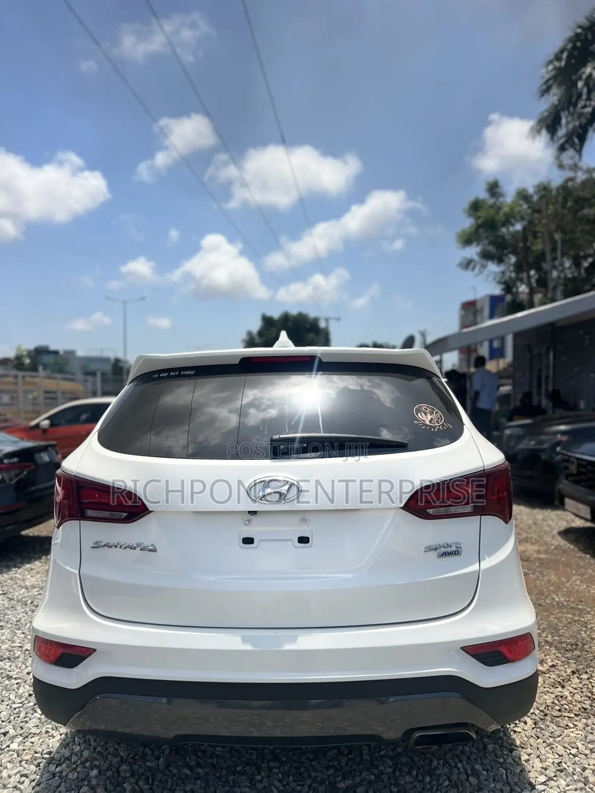 Hyundai Santa Fe SE AWD 2017 White