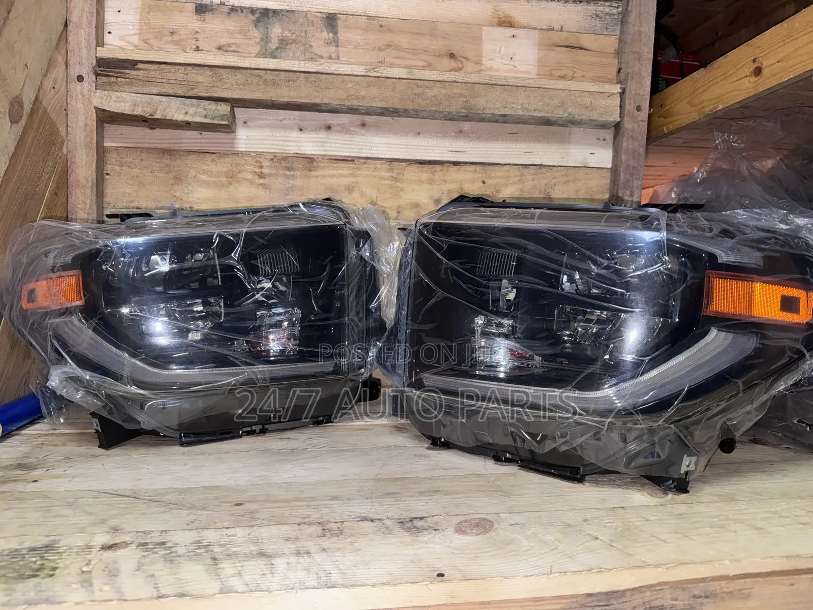Toyota Tundra 14-21 LED Headlights