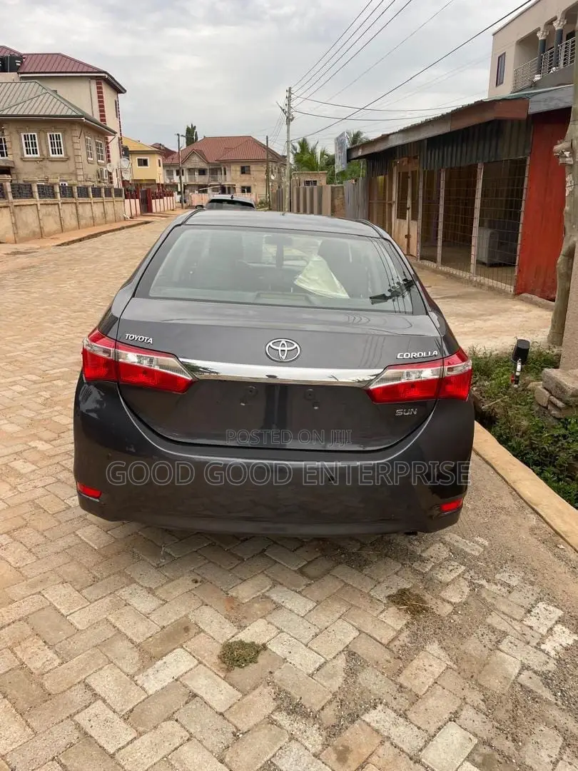 Toyota Corolla LE 4dr Sedan (1.8L 4cyl CVT) 2016 Black