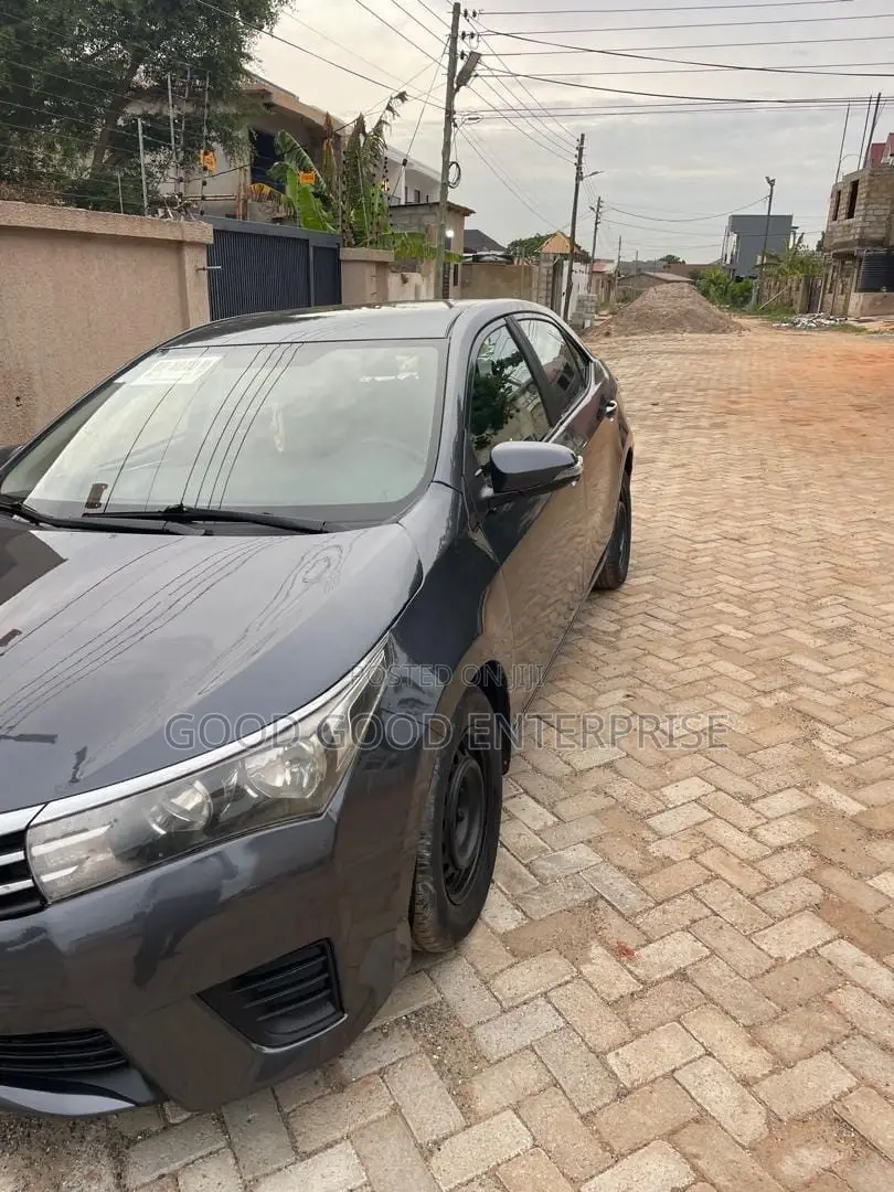 Toyota Corolla LE 4dr Sedan (1.8L 4cyl CVT) 2016 Black