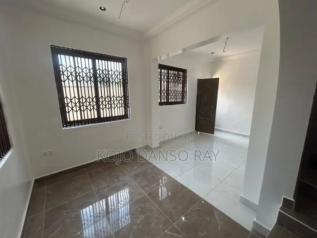 5bdrm House in Pandak Agency, Agbogba for rent