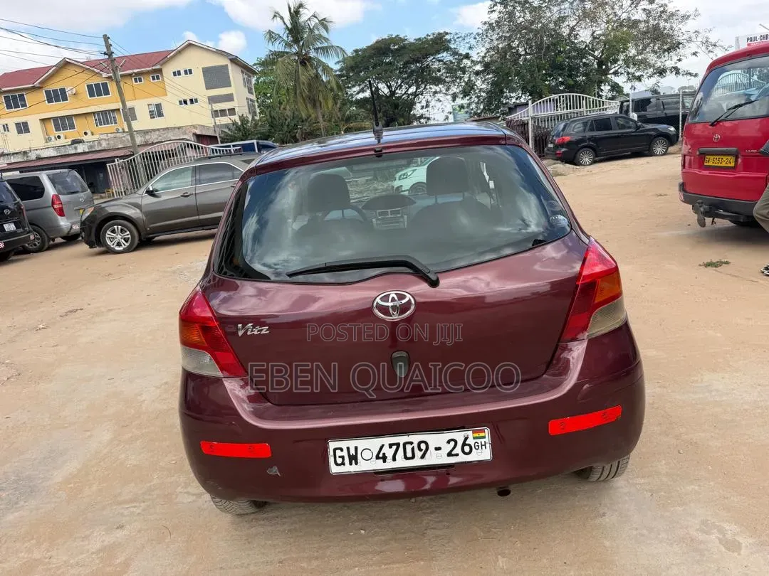 Toyota Vitz 2010 Burgundy