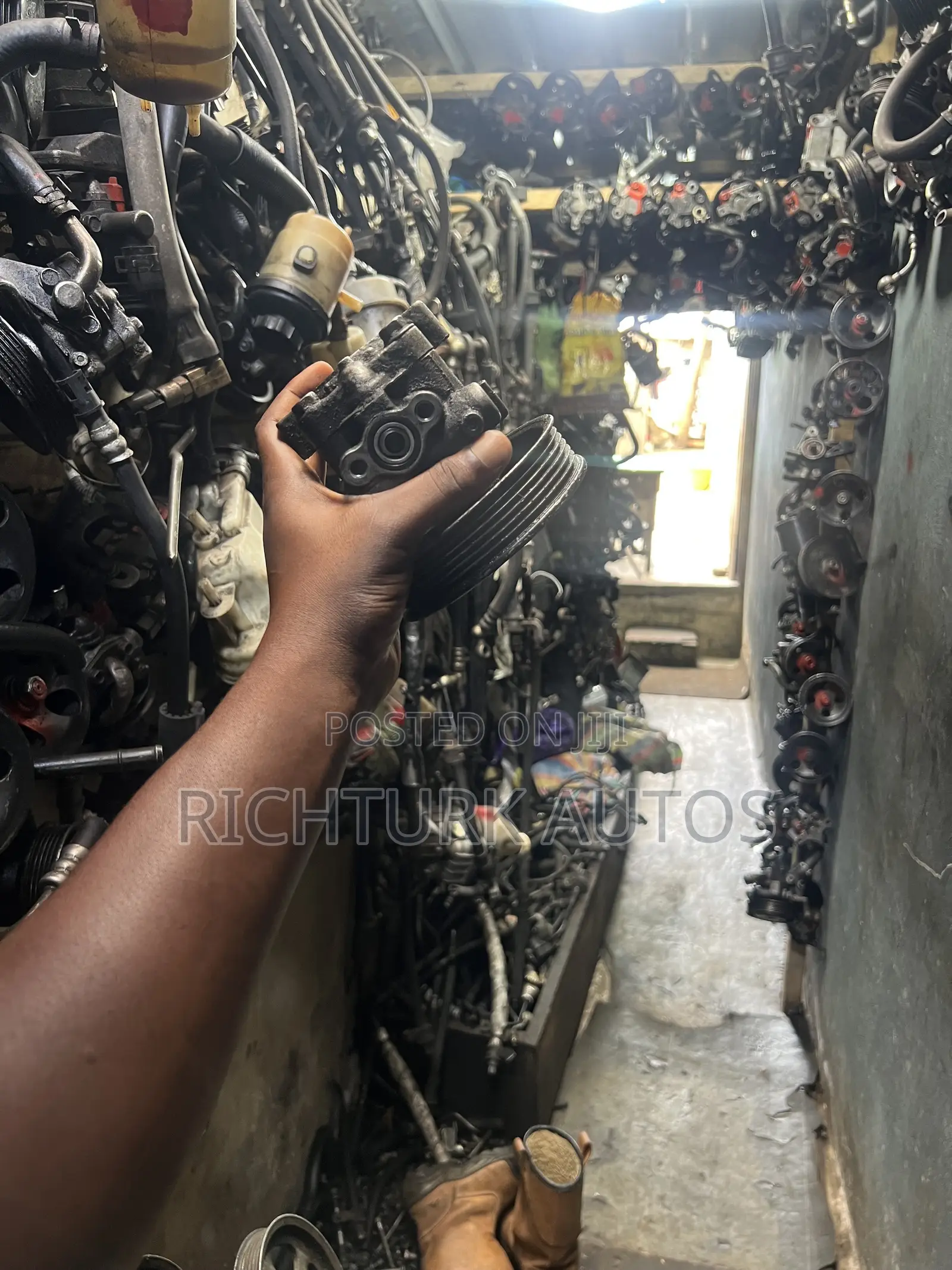 All Kinds of Power Steering Motor and Pressure Holes for All Cars
