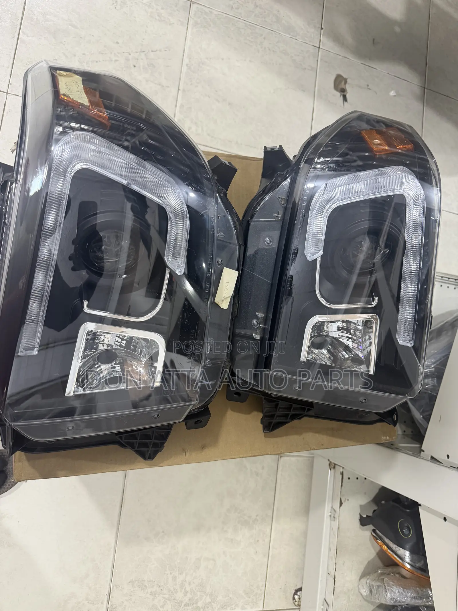 Toyota Tundra 2016–2020 Spec Headlights Available!