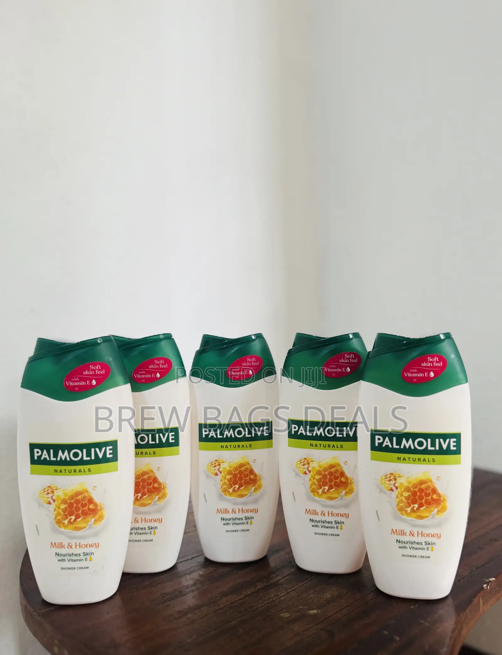 Palmolive Naturals Milk & Honey Nourishing Shower Cream (250 Ml) UK