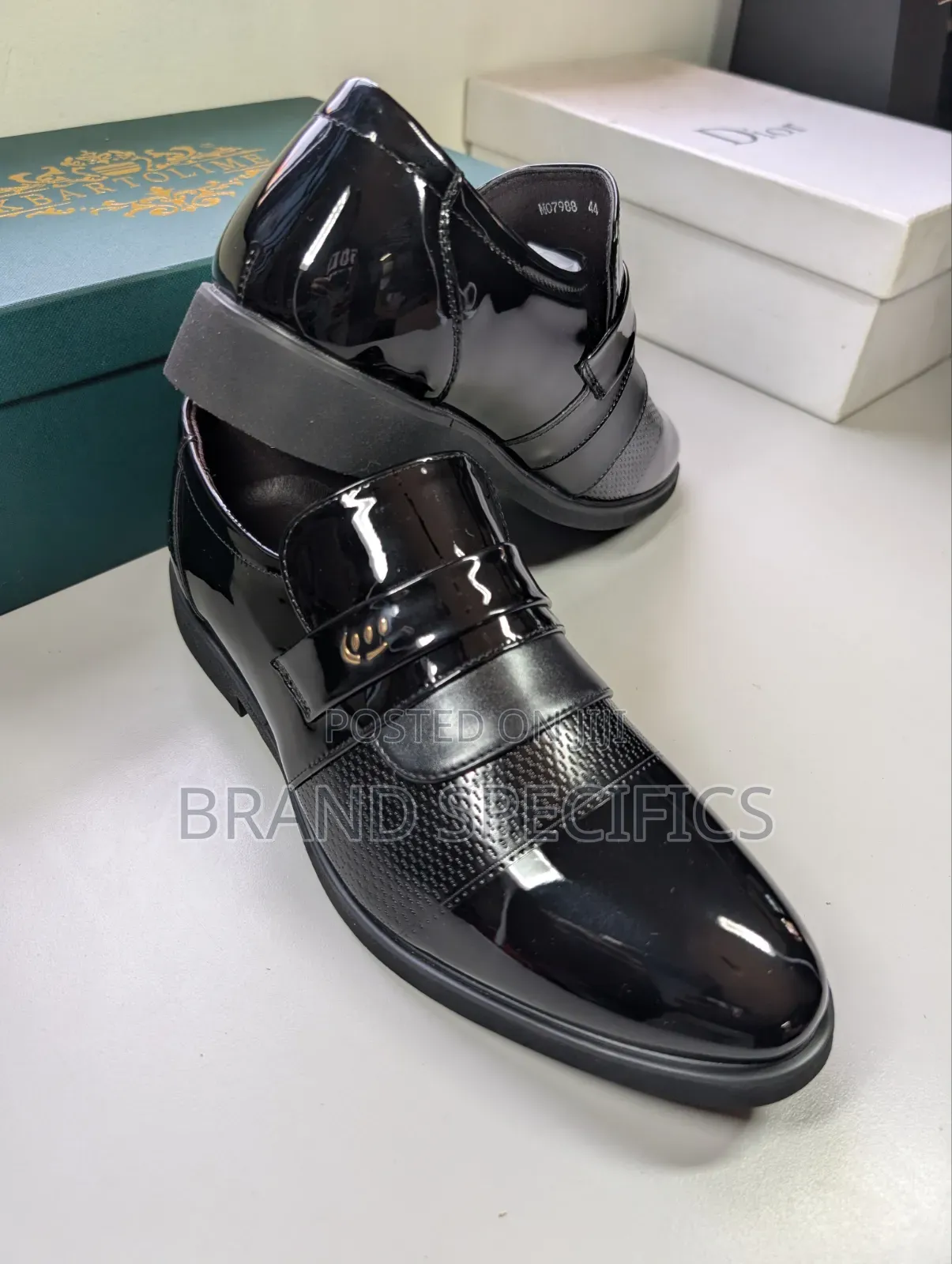 Men’s Black Glossy Formal Dress Shoes – Office, Wedding & Church Shoes