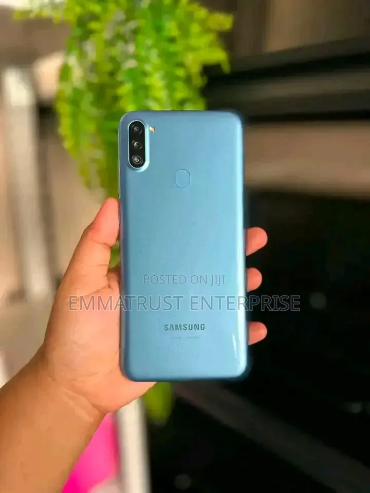 New Samsung Galaxy A11 32 GB Blue