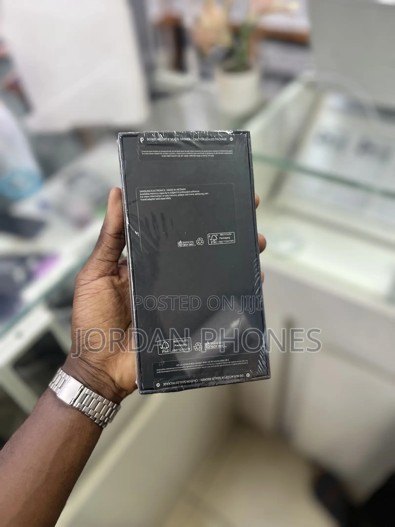 New Samsung Galaxy S24 Ultra 1 TB Black