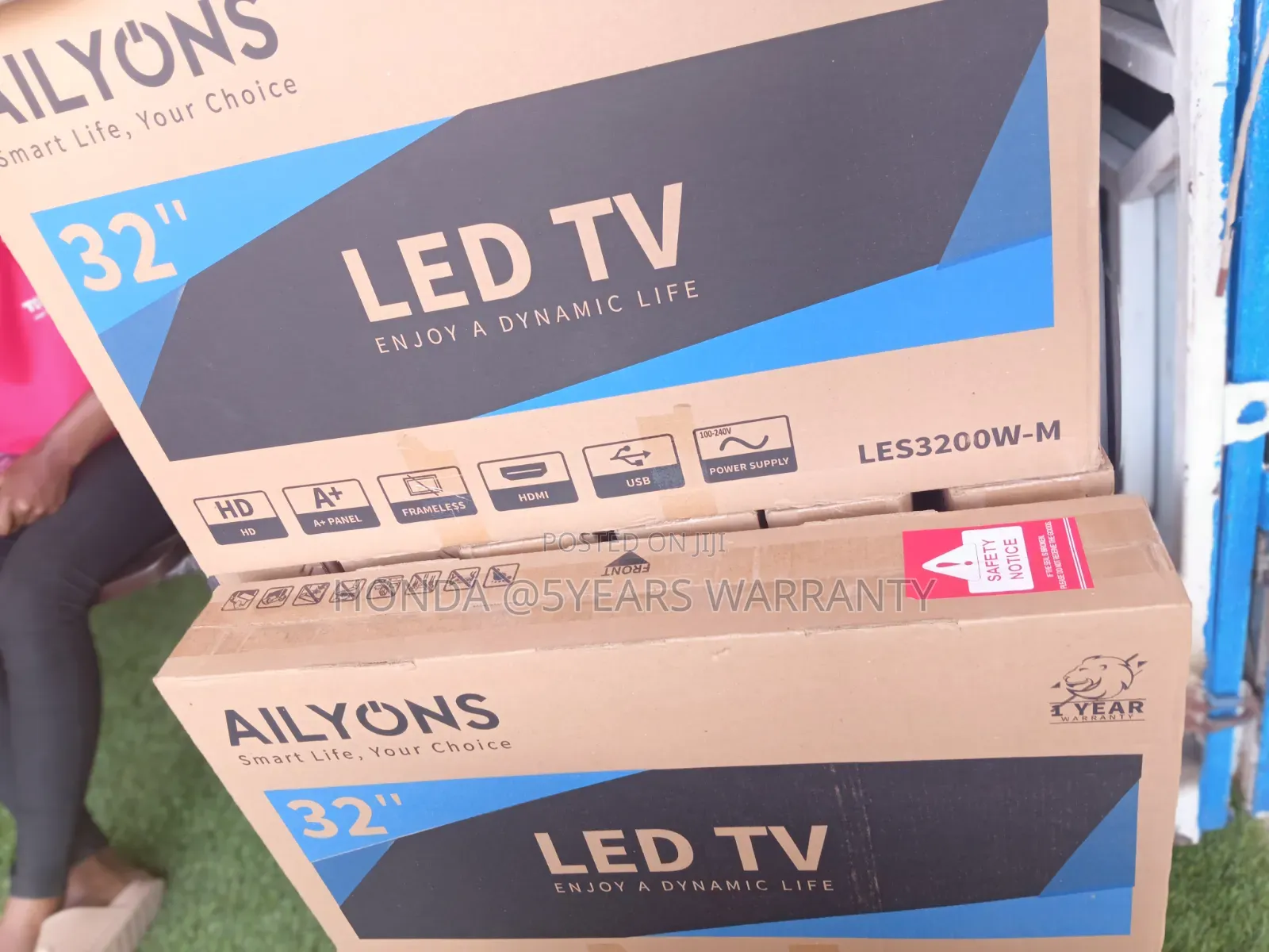 Ailyons 32 inches TV - Made in Ghana
