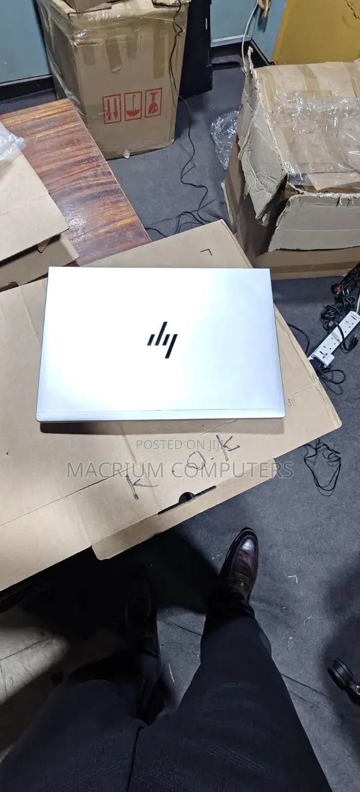 New Laptop HP EliteBook 640 G11 8GB Intel Core Ultra 7 SSD 256GB