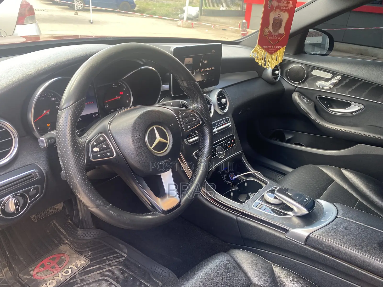 Mercedes-Benz C300 Base 4Matic Sedan AWD (2.0L 4cyl 7A) 2016 Red