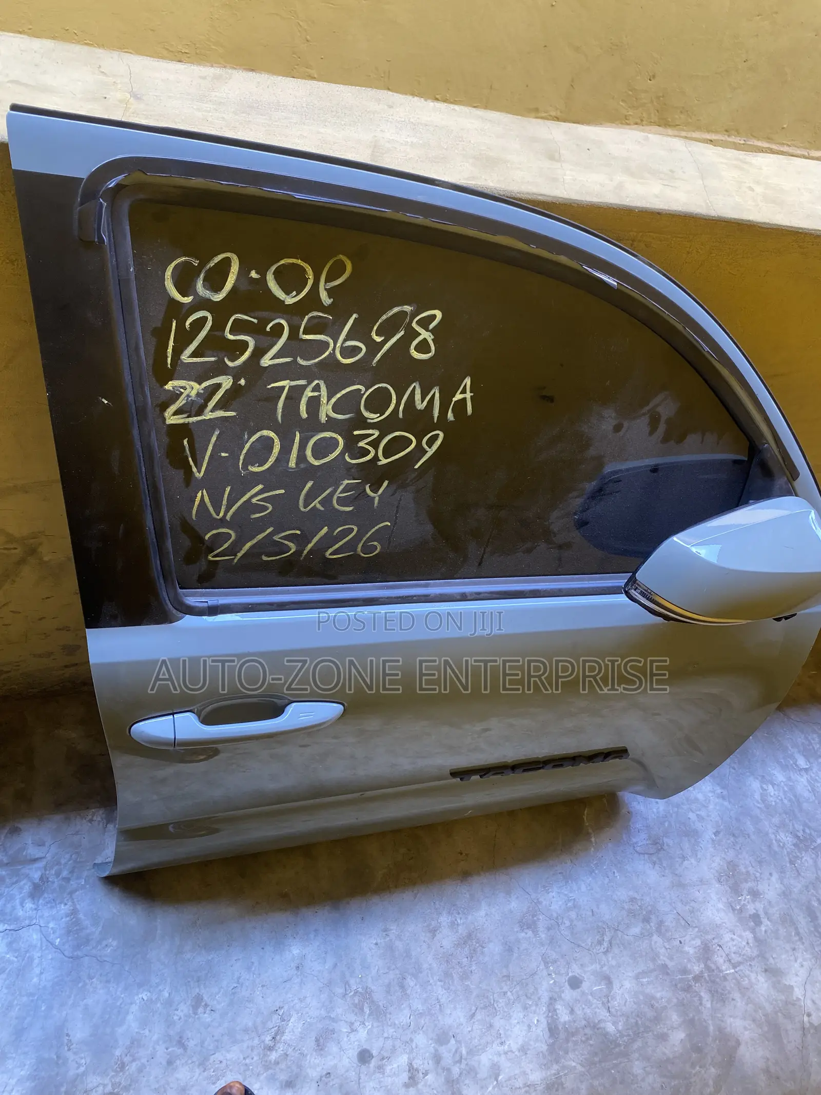 Toyota Tacoma 2023 2024 2025 2026 Front Door Complete