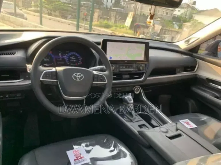 Toyota Highlander 2024 Blue