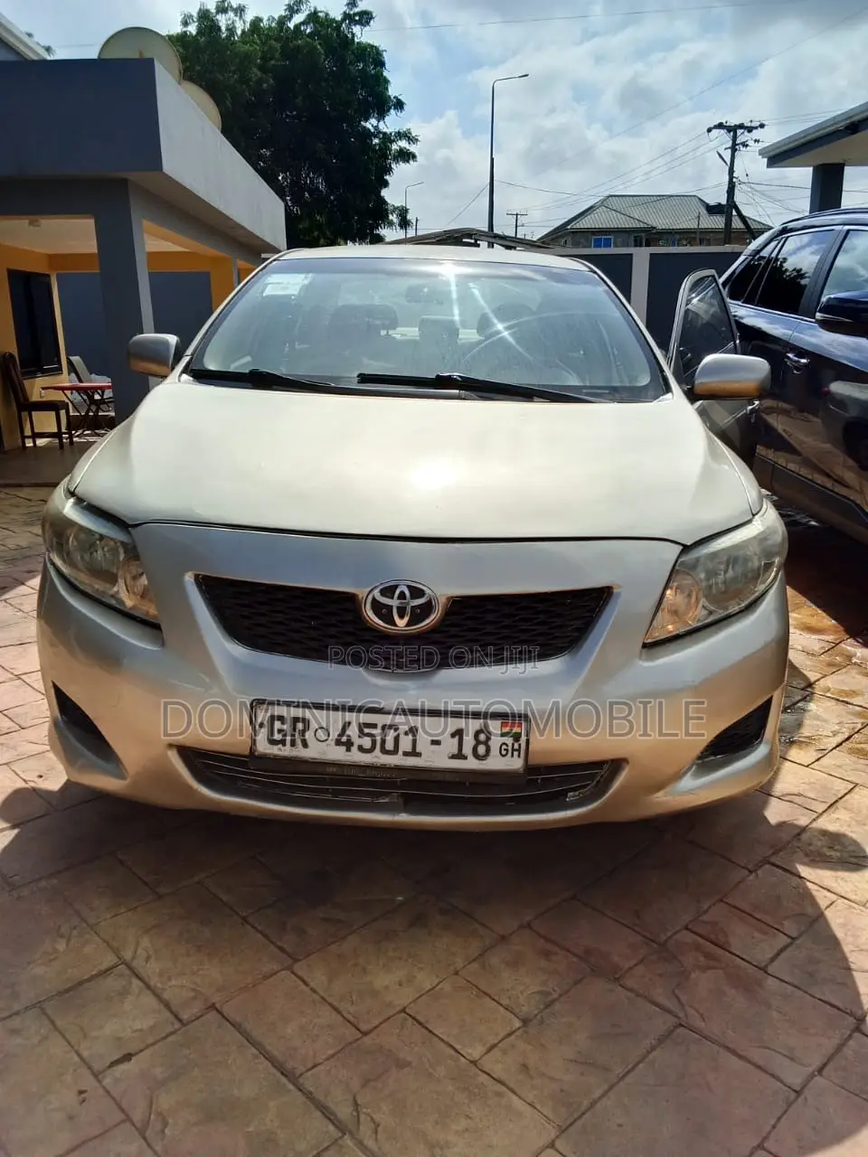 Toyota Corolla LE 4dr Sedan (1.8L 4cyl 4A) 2010 Gold
