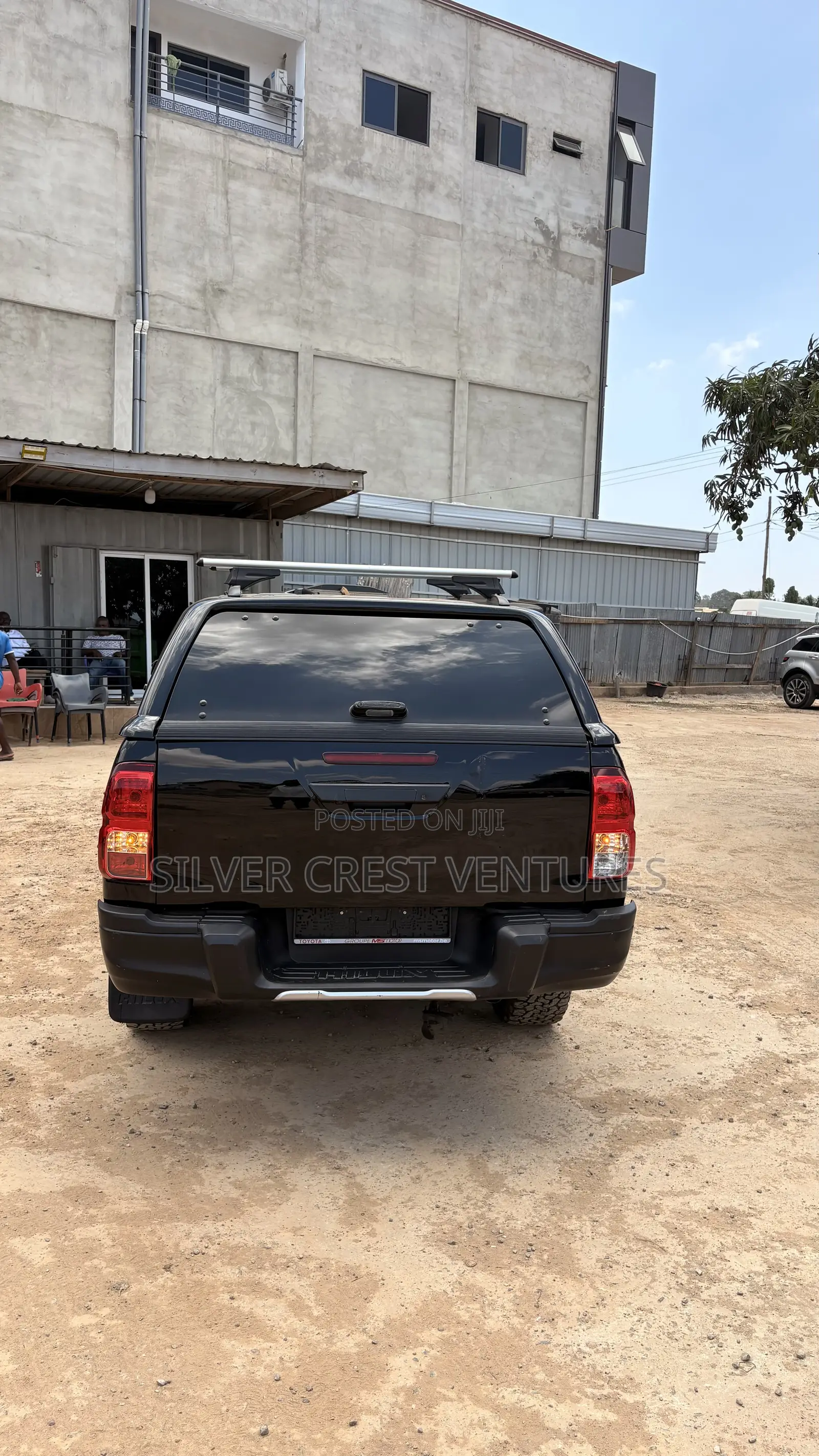 Toyota Hilux 2021 Black
