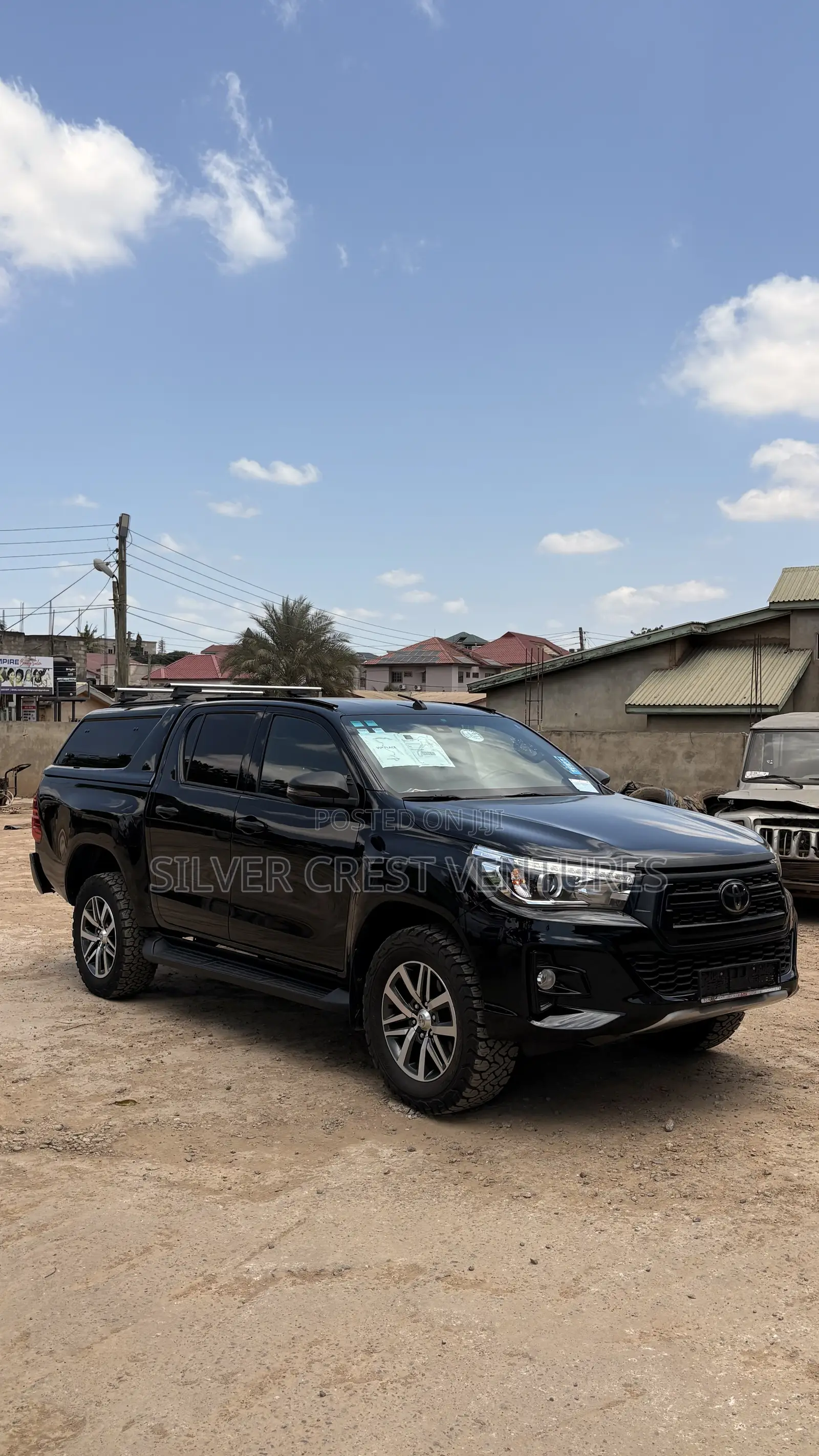 Toyota Hilux 2021 Black
