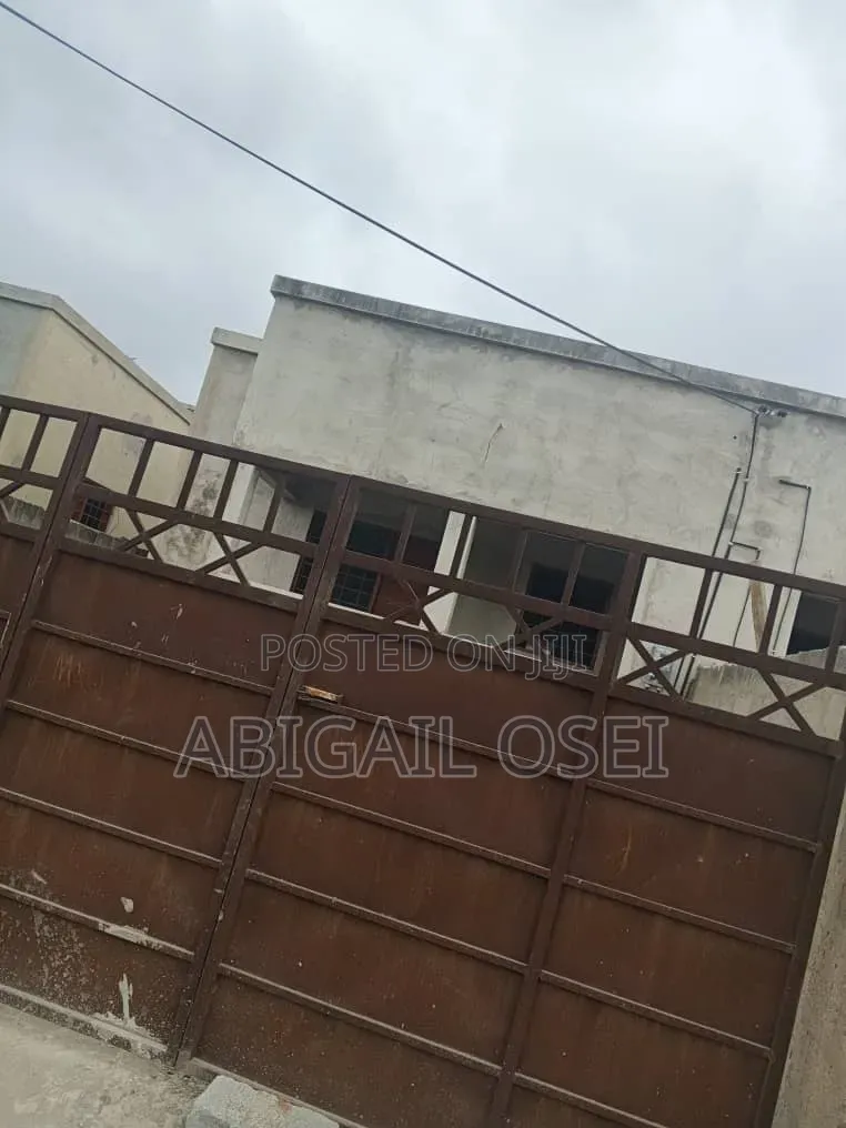 1bdrm House in Tipper Junction, Ghana Flag for rent