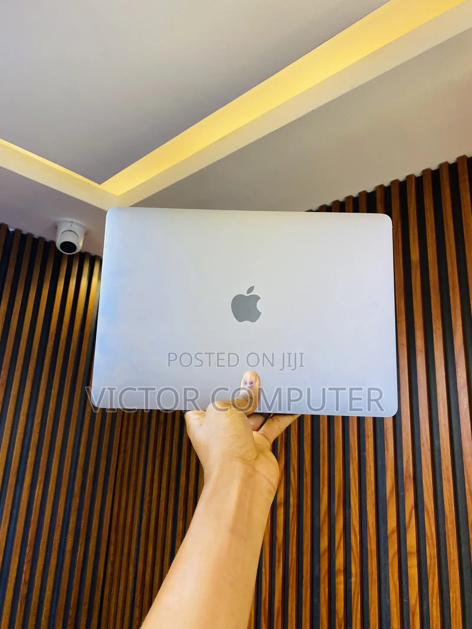 Laptop Apple MacBook Air 2020 8GB Intel Core i3 SSD 256GB