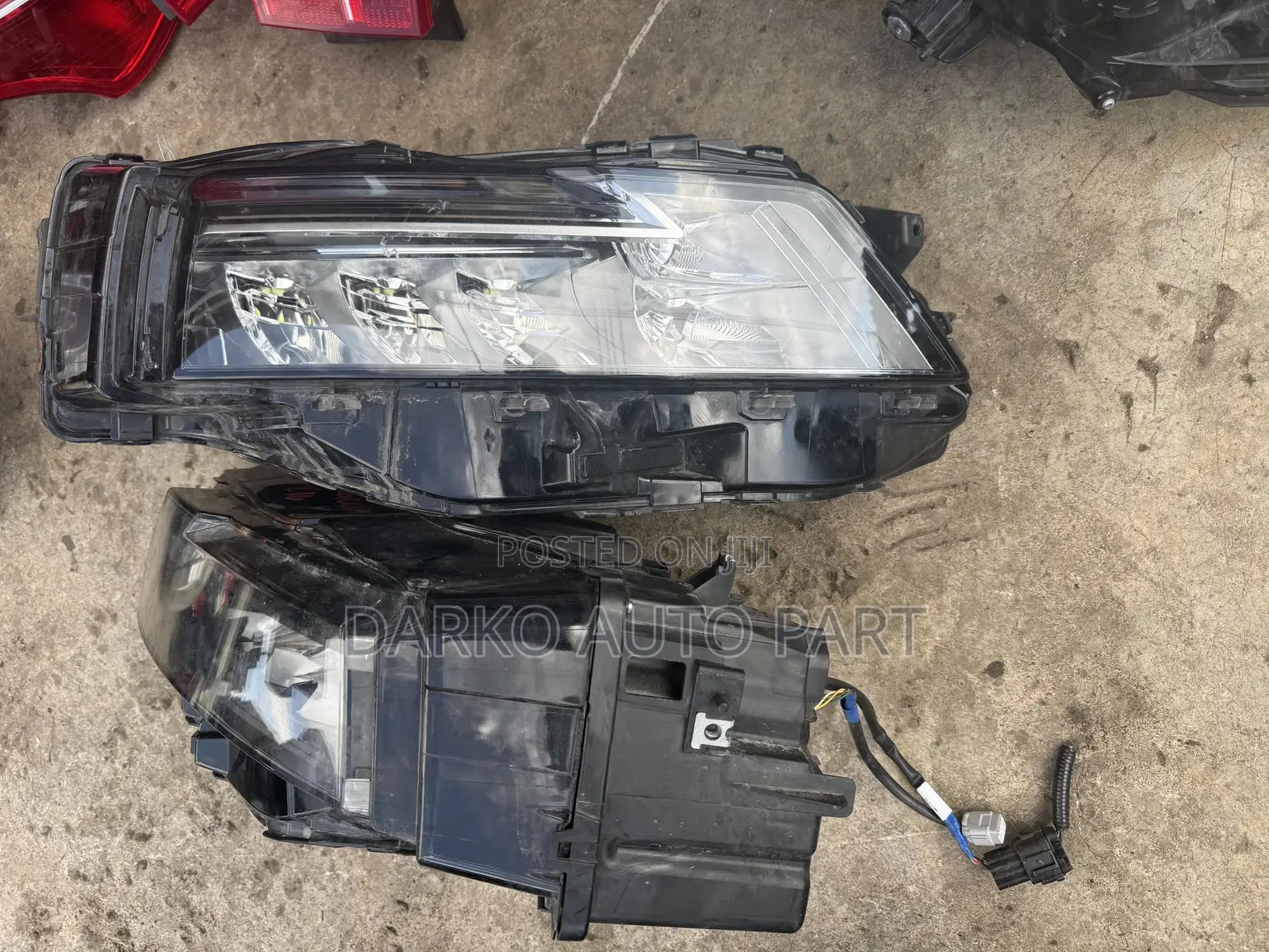Nissan Rogue 2022-2024 Headlight Available