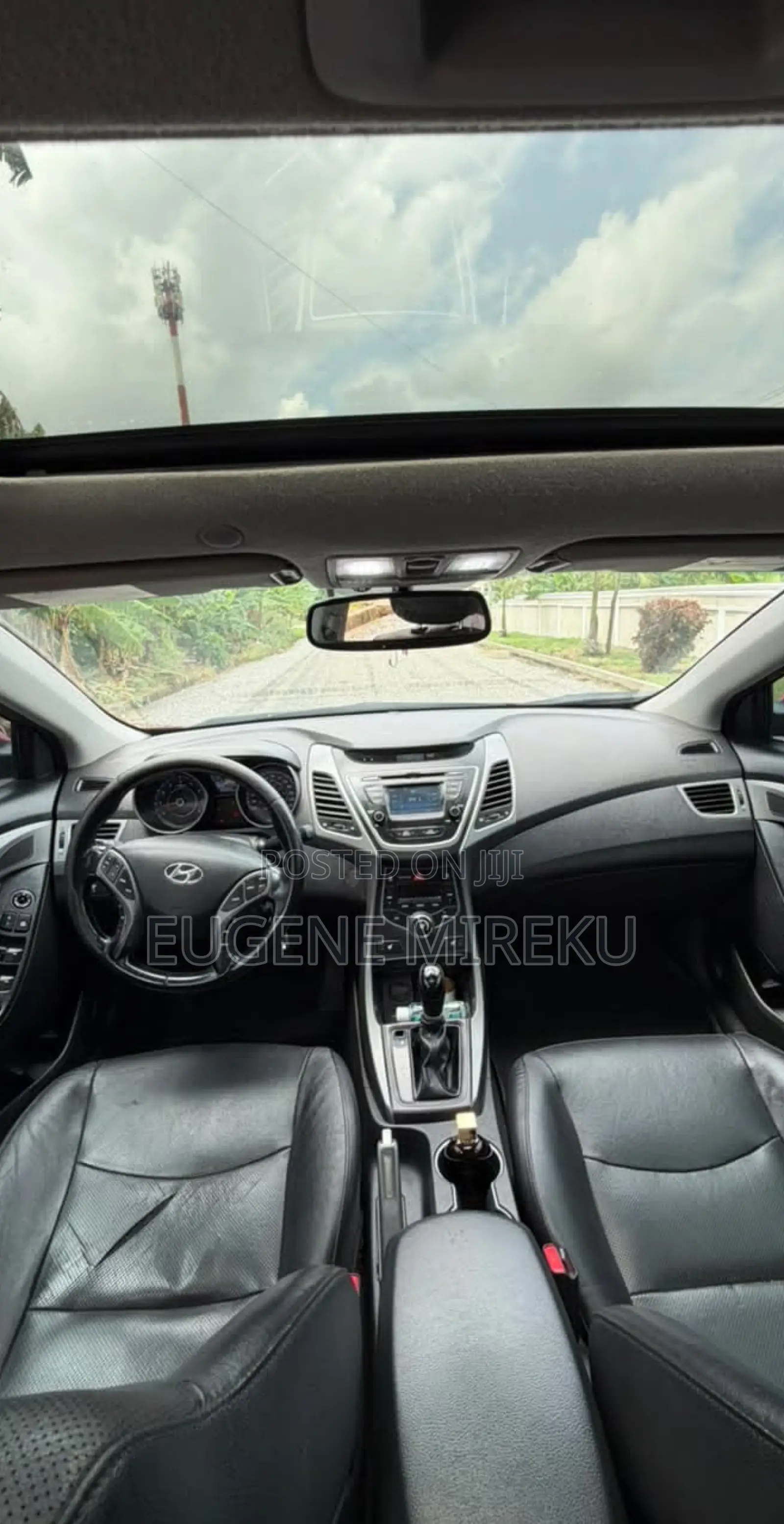 Hyundai Elantra 2016 Red